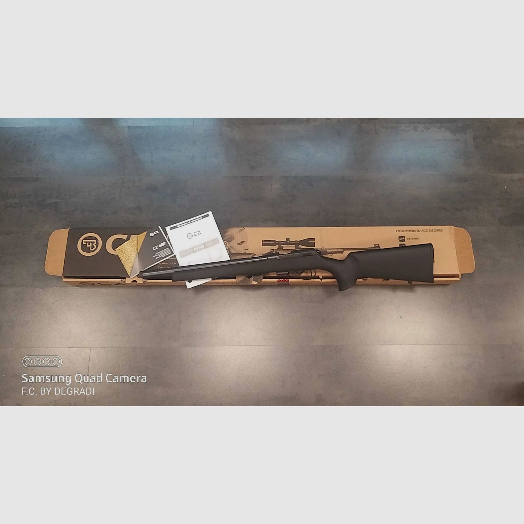 CZ KARABINA 457 VARMINT SYNTH. KAL.22LR, zdjęcie 1 z 3