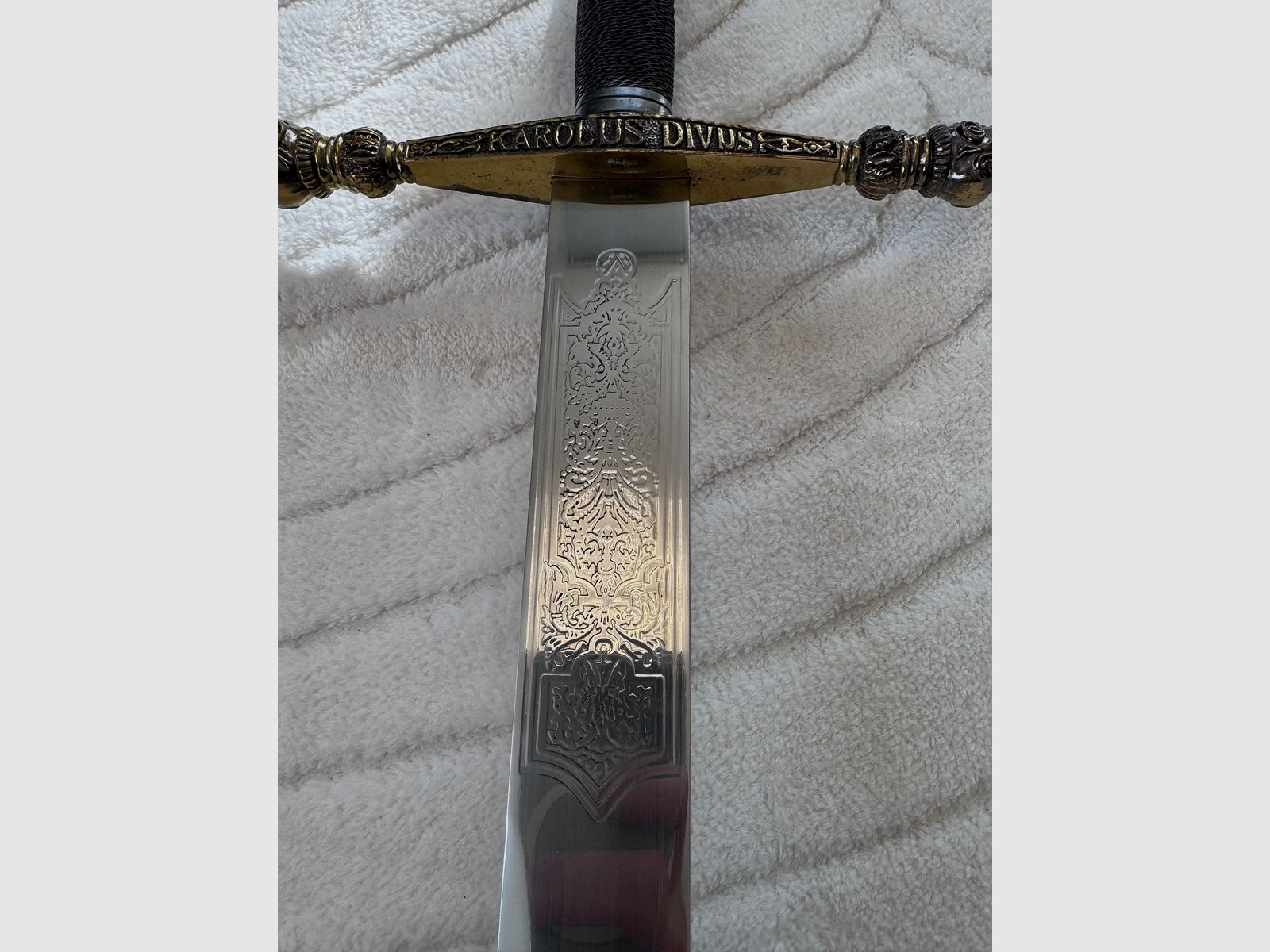 Zierschwert „Carlos V / Carolus Divus“ mit Scheide