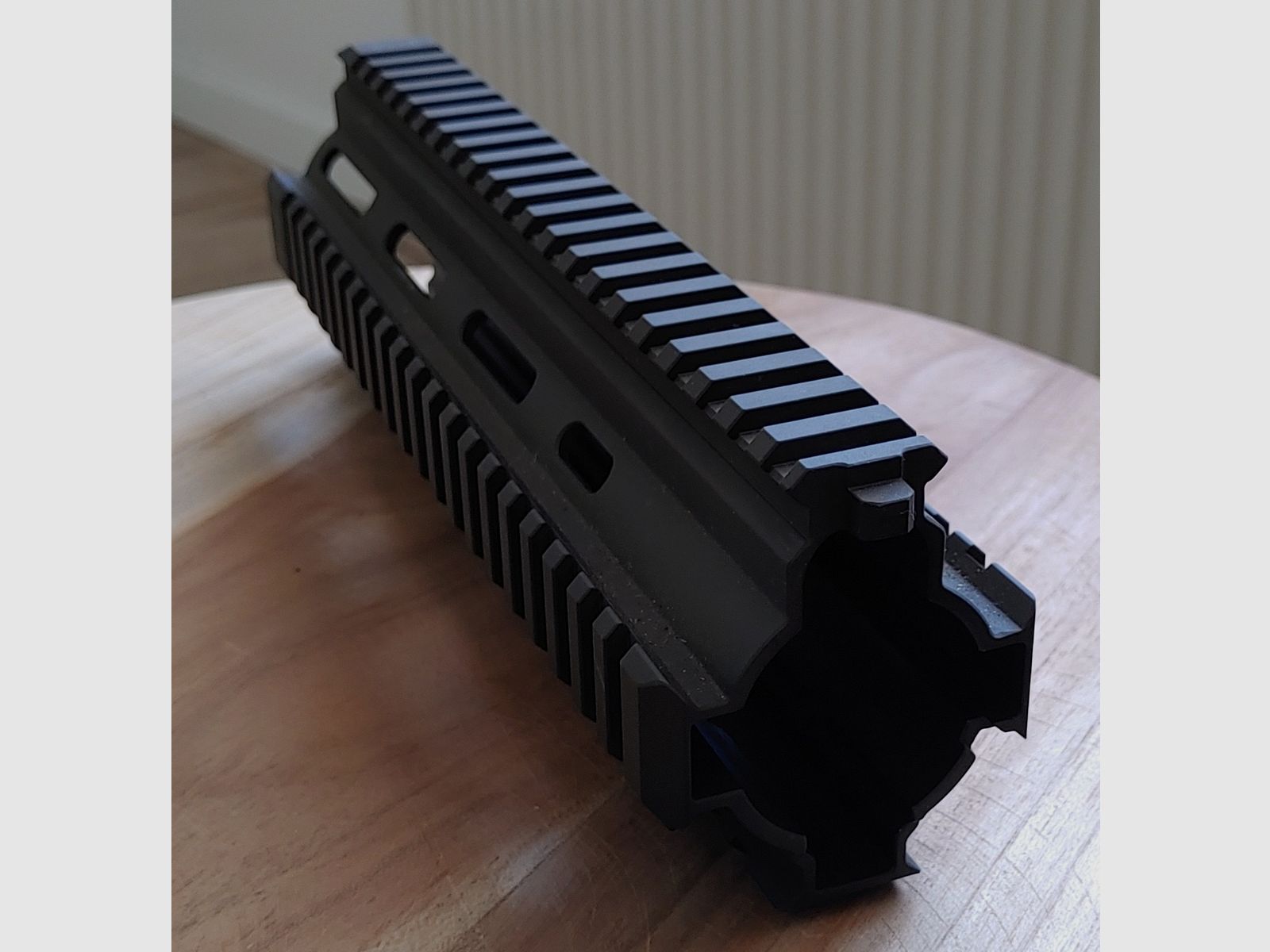 HK MR 223 Handschutz 9 Zoll oliv