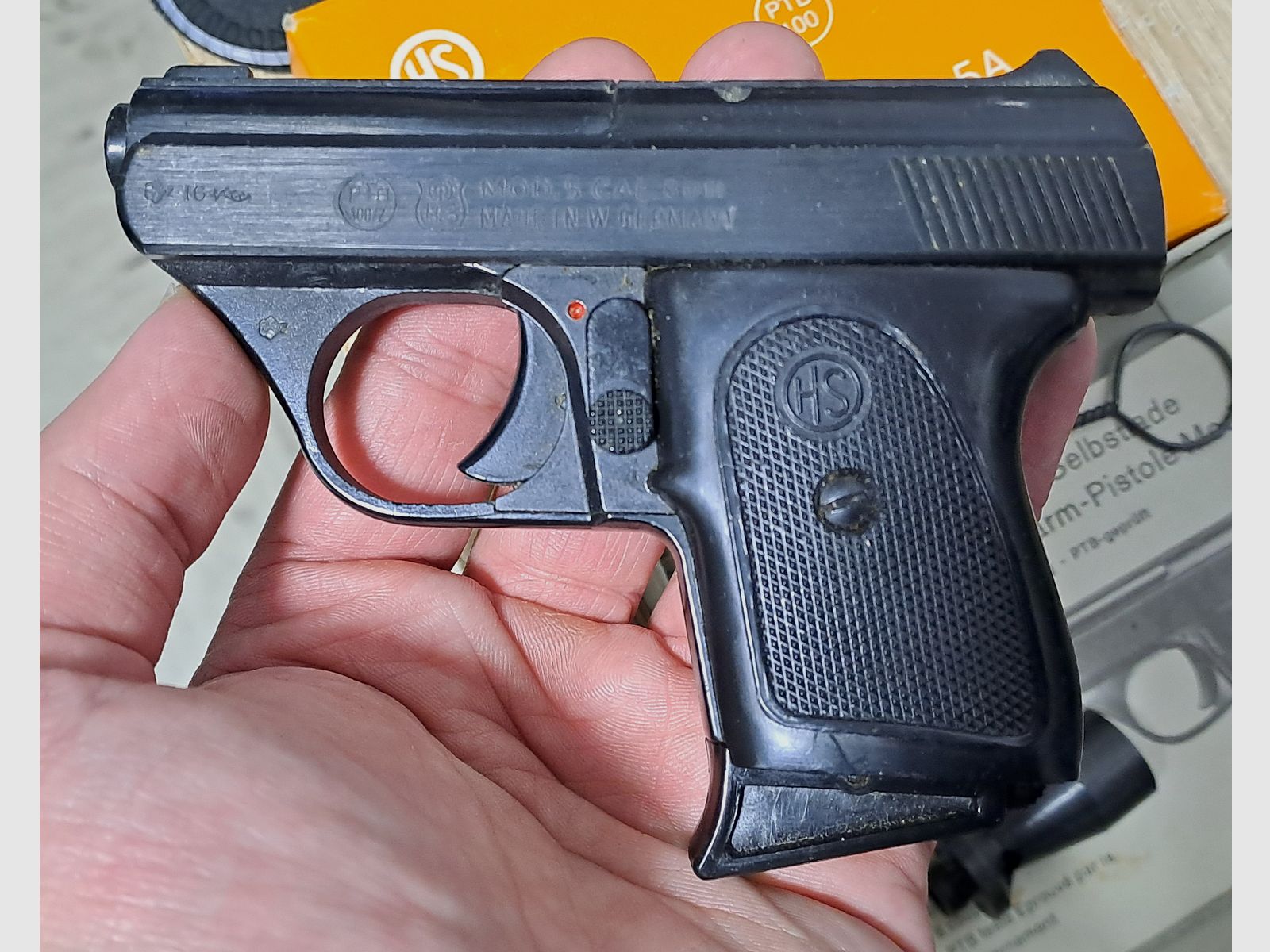 HS Mod.5 in caliber 8 mm blank/ PTB 100/2 with packaging!