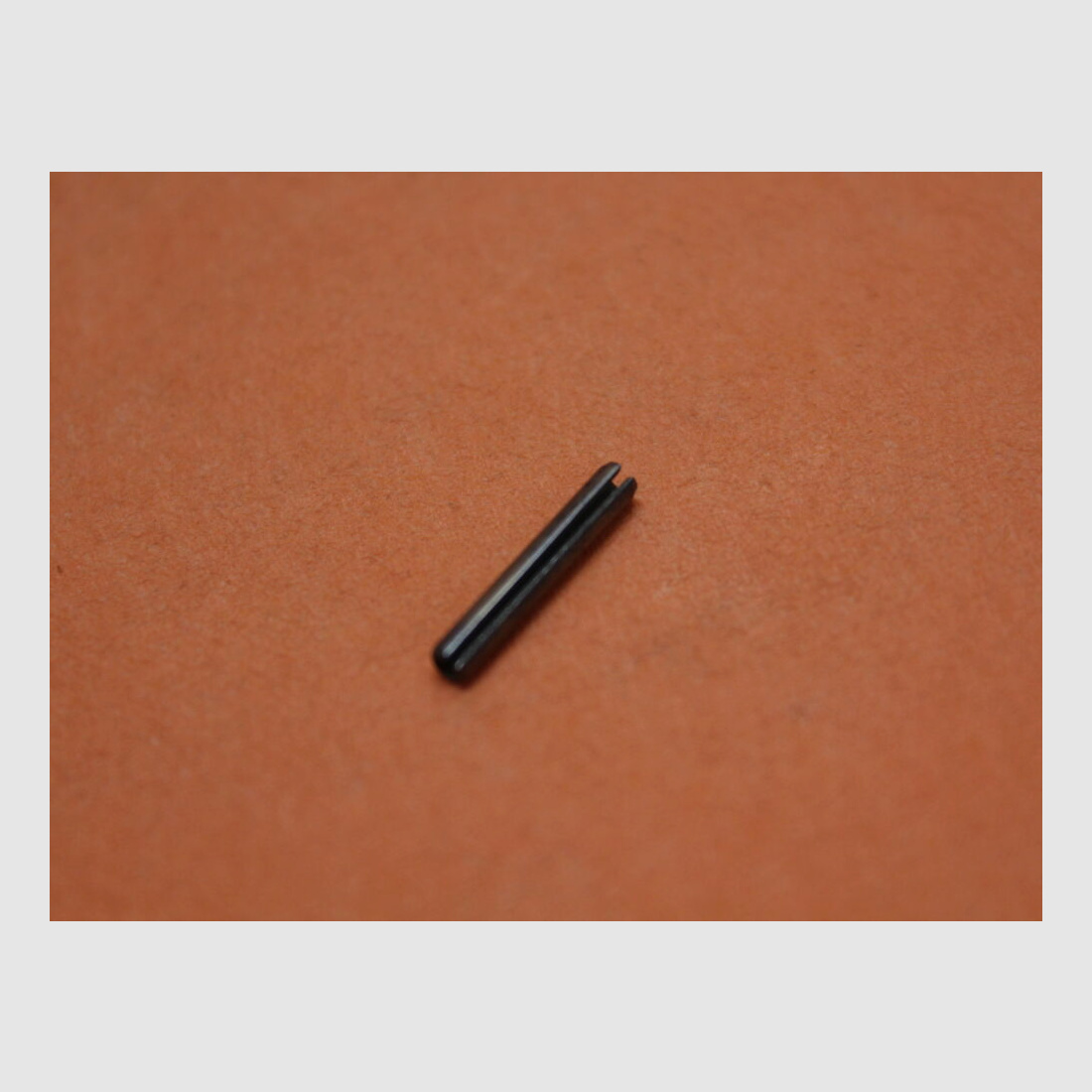 Springfield Armory Karabin US 7,62 mm M14/M1A: Wpin do prowadnicy magazynka SA (MA0202) 3/32x5/88 Stal czarna