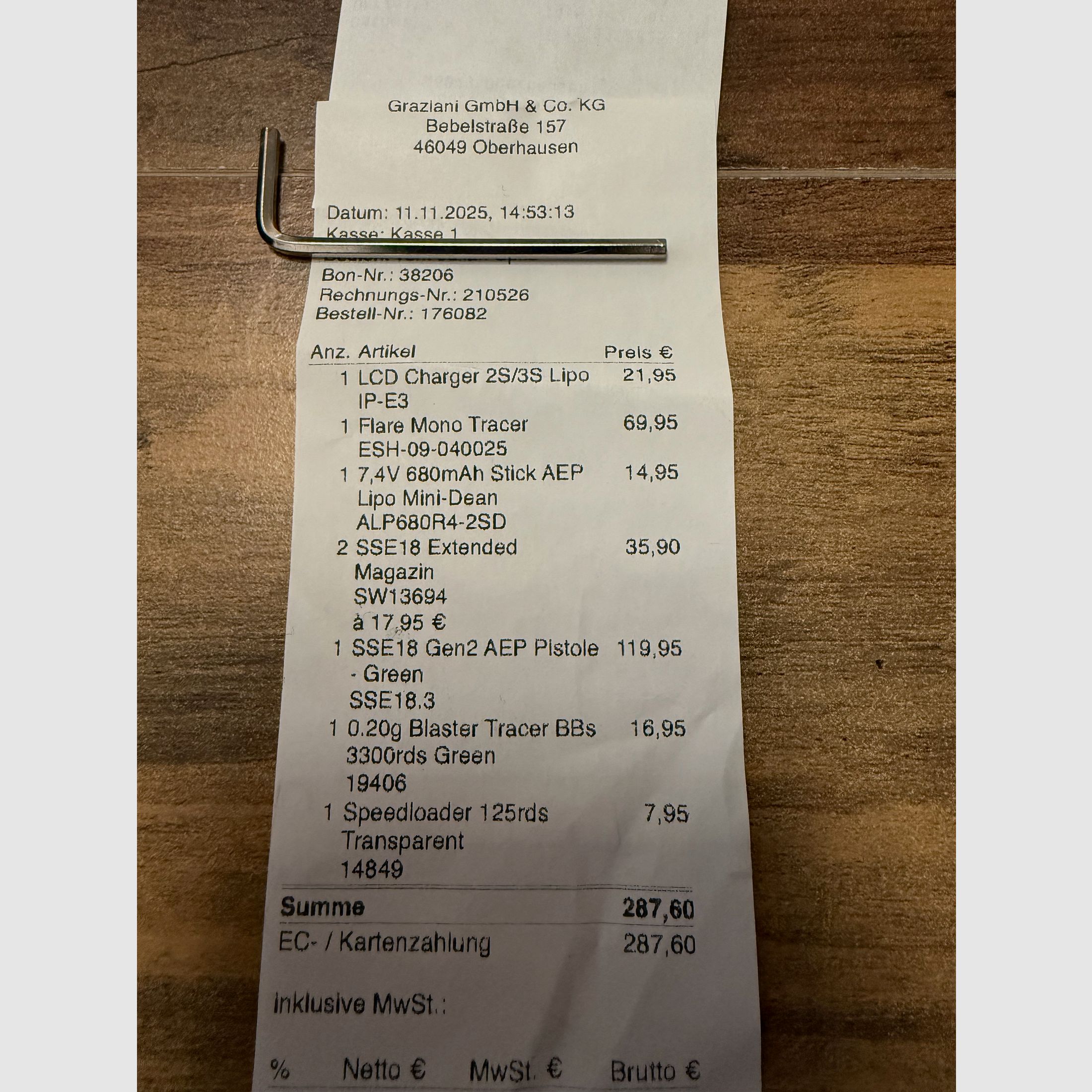 Novritsch SSE18 AEP Pistolet avec Begadi Hop up et accessoires