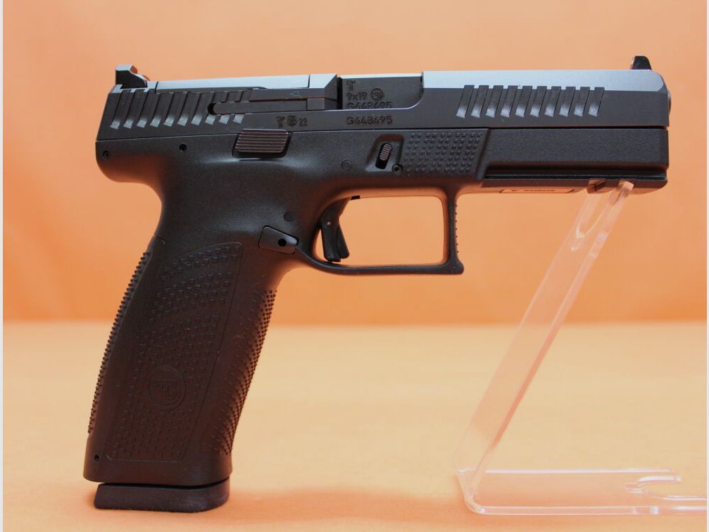 CZUB Ha.Pistol 9mm Luger CZUB CZ P-10F OR Optics Ready 114mm barrel/ for Red Dot Sight (9mm Para/9x19)