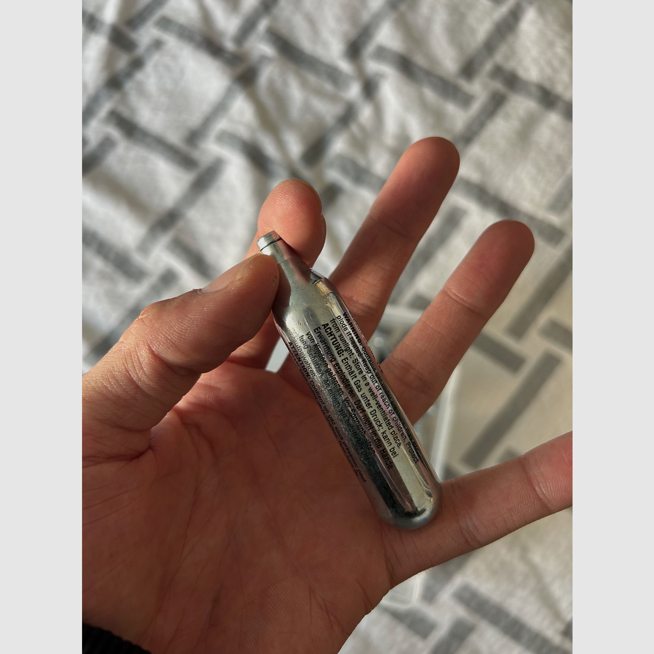 CO2 -Kartusche (NEU-9Stück-Insgesamt 5€) umarex für gasdruckwaffen (9x)
