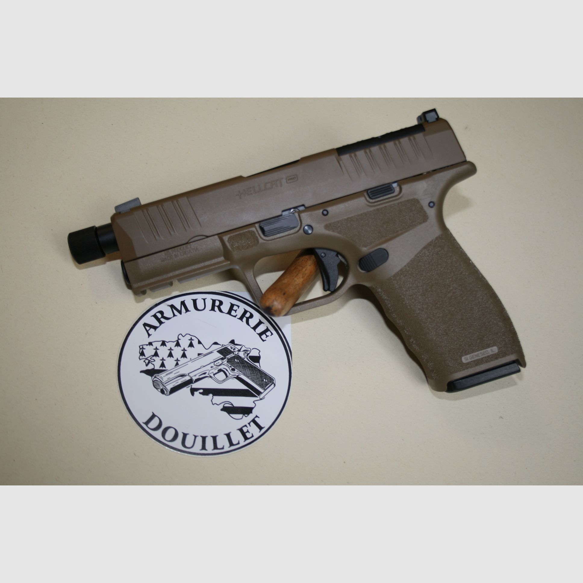 Springfield HELLCAT PRO OSP TB met schroefdraad 9mm DESERT FDE, afbeelding 1 van 8