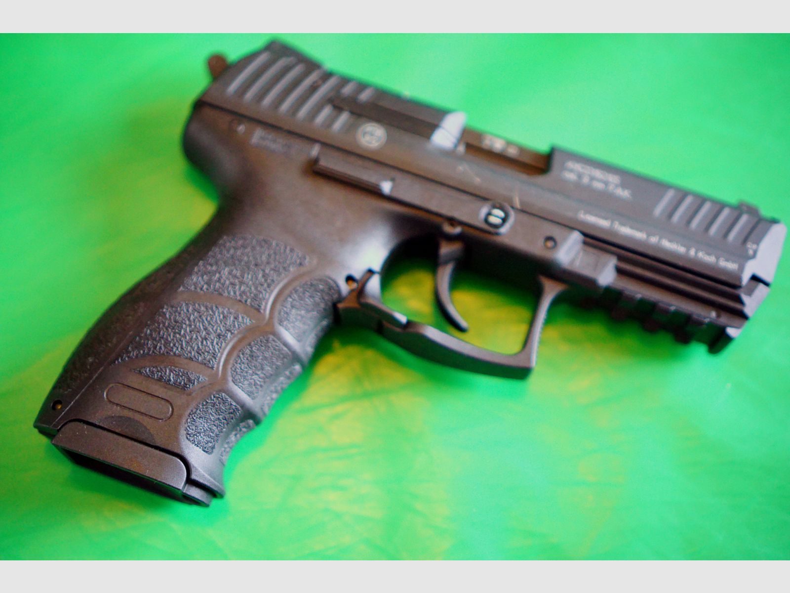 Heckler & Koch P30 Schreckschuss-Pistole 9 mm P.A.K. brüniert (PTB 912)