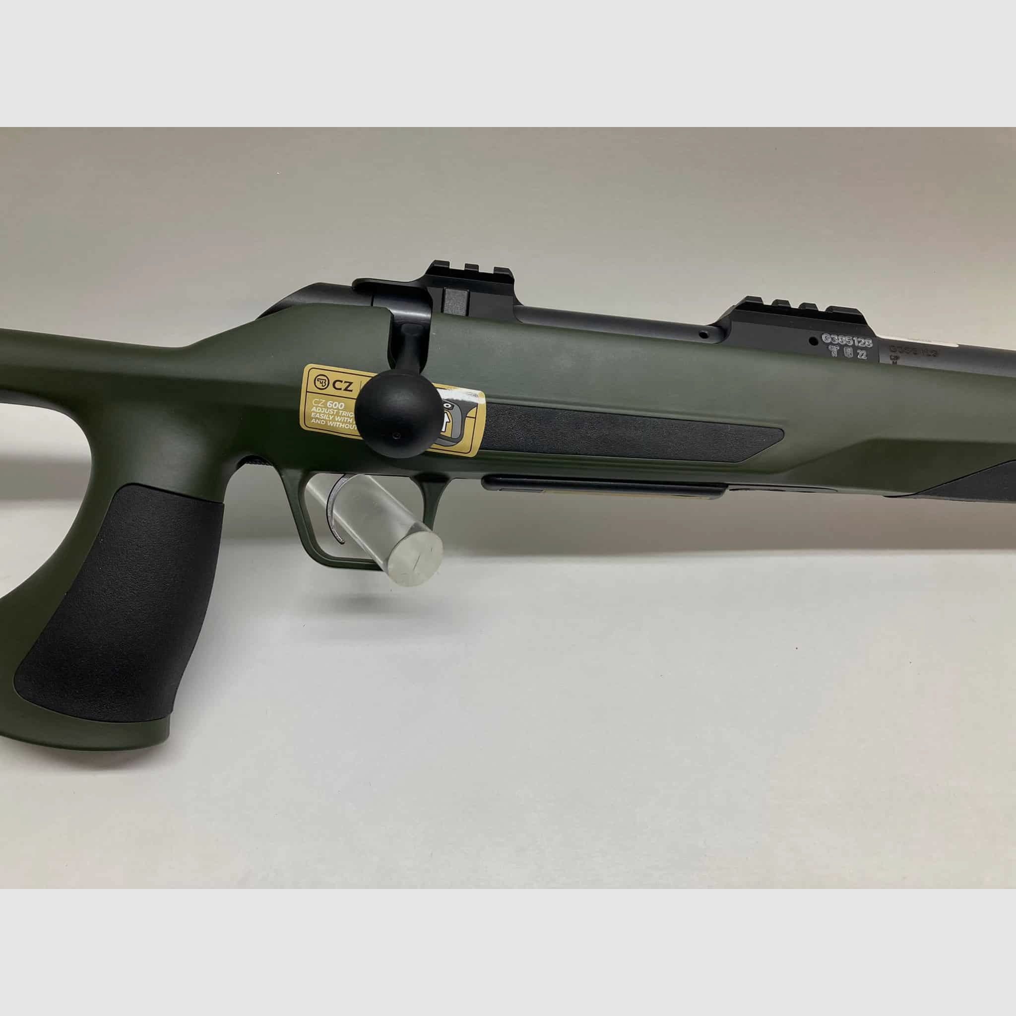 CZ 600 ERGO Gâchette en trou de pouce