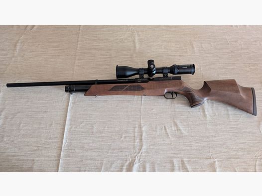 Weihrauch HW100 S F.S.B. 56cm extra long + scope (Hawke Airmax 30 WA SF 4-16x50 AMX IR) + bipod (MDT Oryx BiPod) + additional accessories + warranty