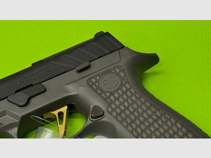 SIG SAUER P320 Spectre Comp. Schwarz/Gold 9mmLuger - Selbstladepistole