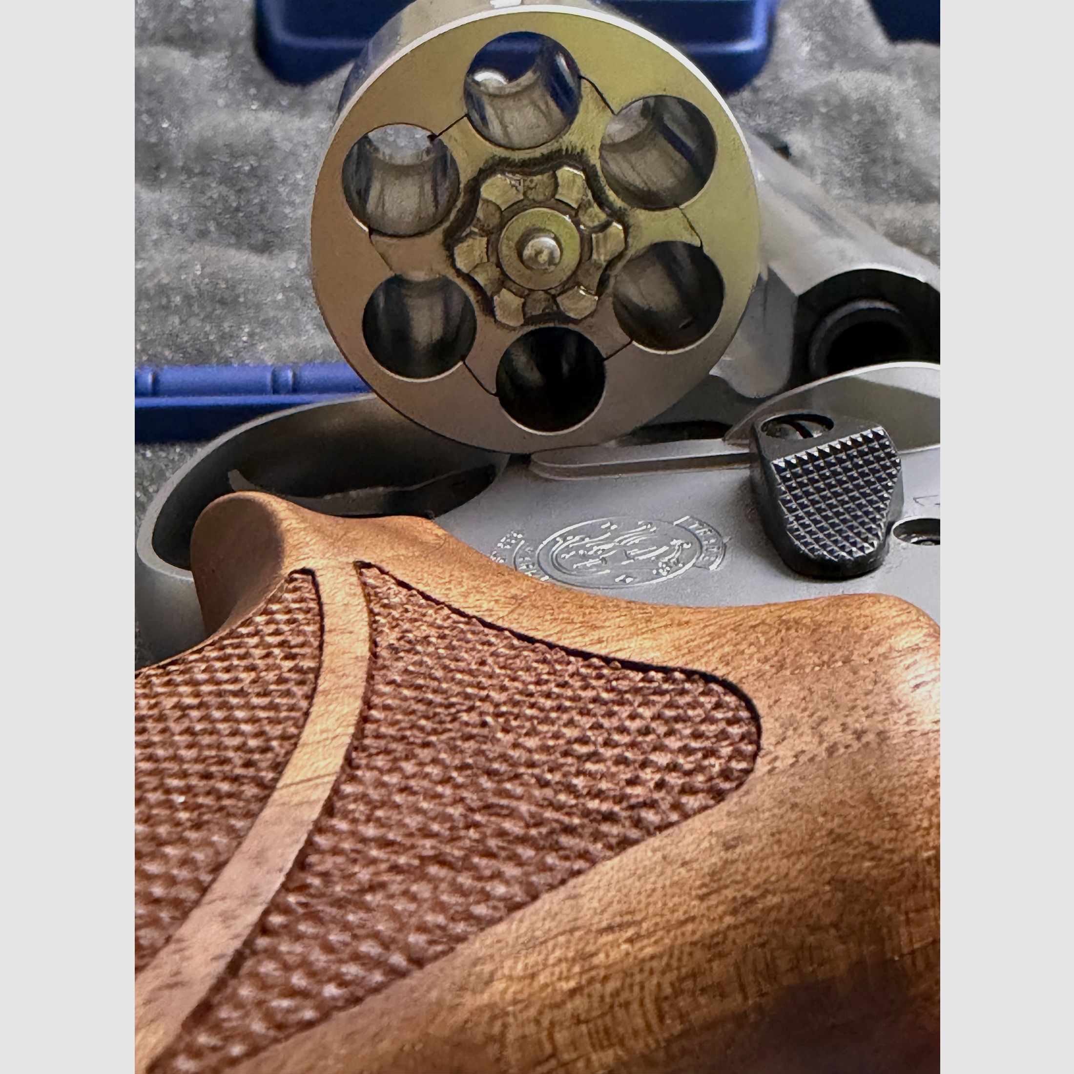 Colt  Smith & Wesson 357 Magnum international 