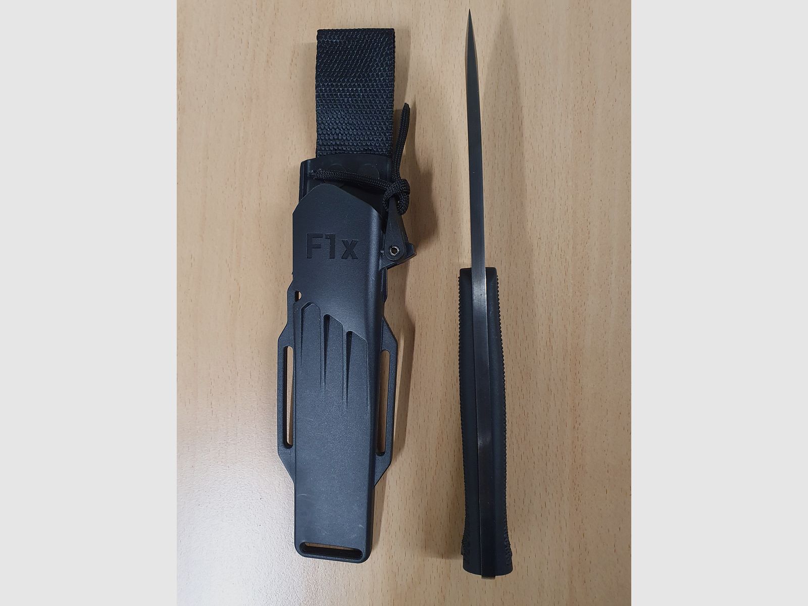 Fällkniven F1xblack