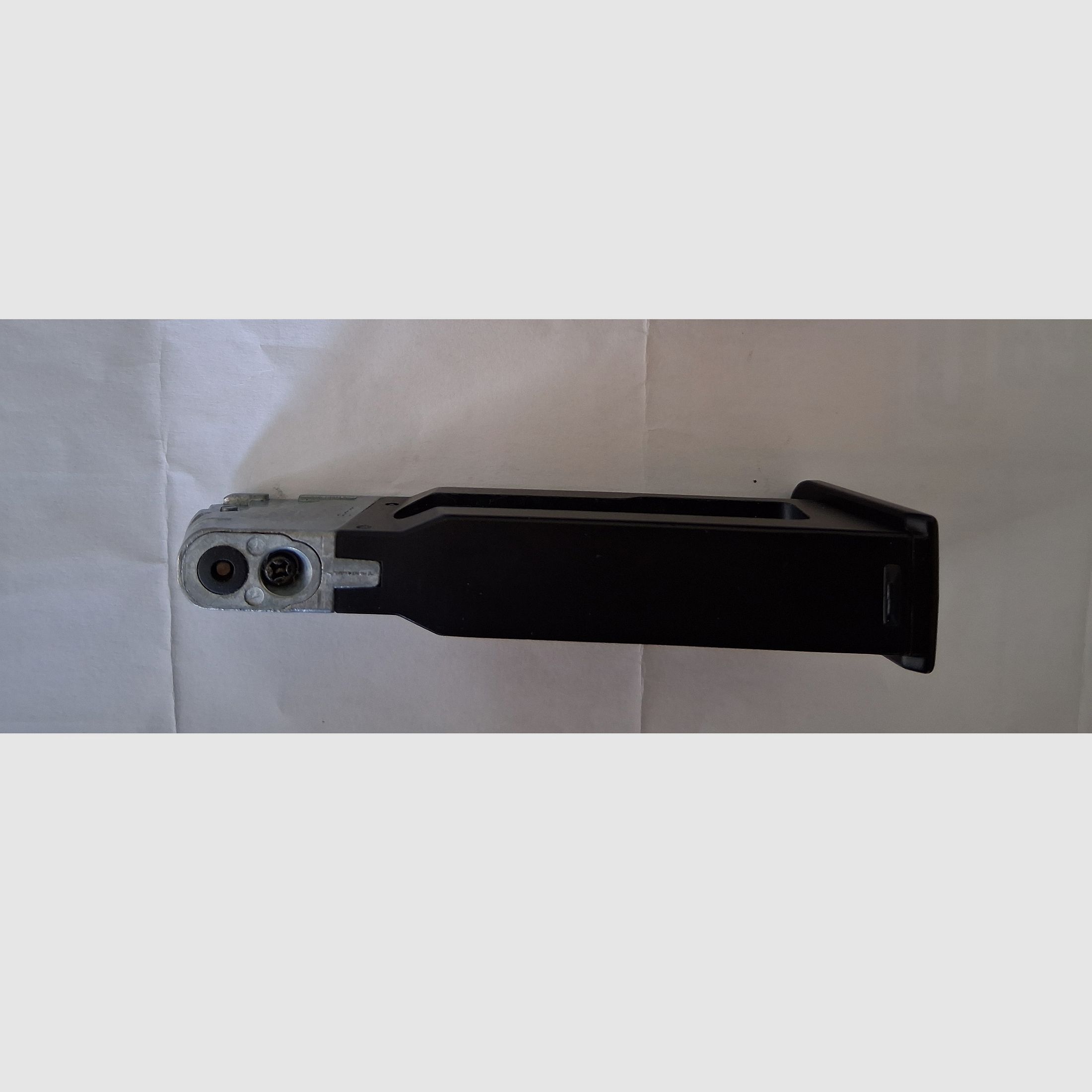 Magazin für CO2 Pistole ISSC M22 WG Blow Back, Kal. 6 mm BB, (neuwertig)