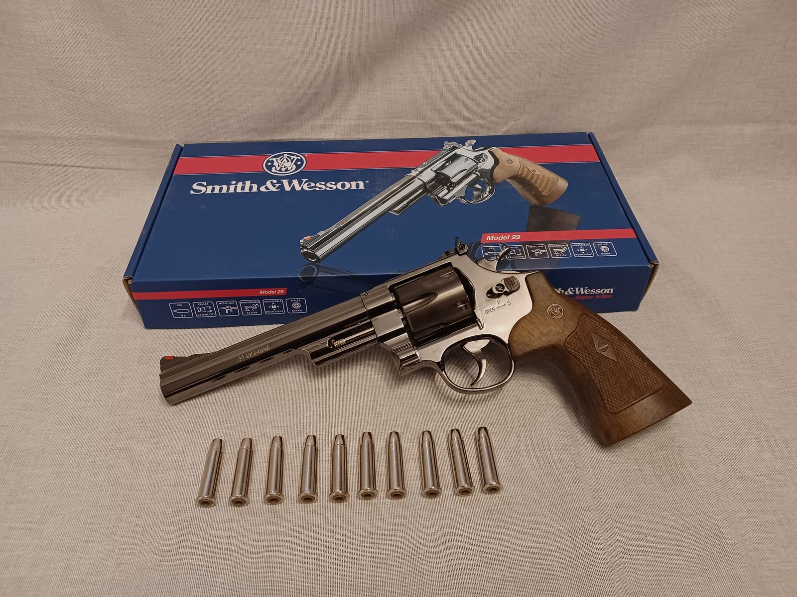 Smith & Wesson M29 - 6,5" / acabado brillante / 4,5 mm Diabolo / CO2 / Revólver / OVP (106)