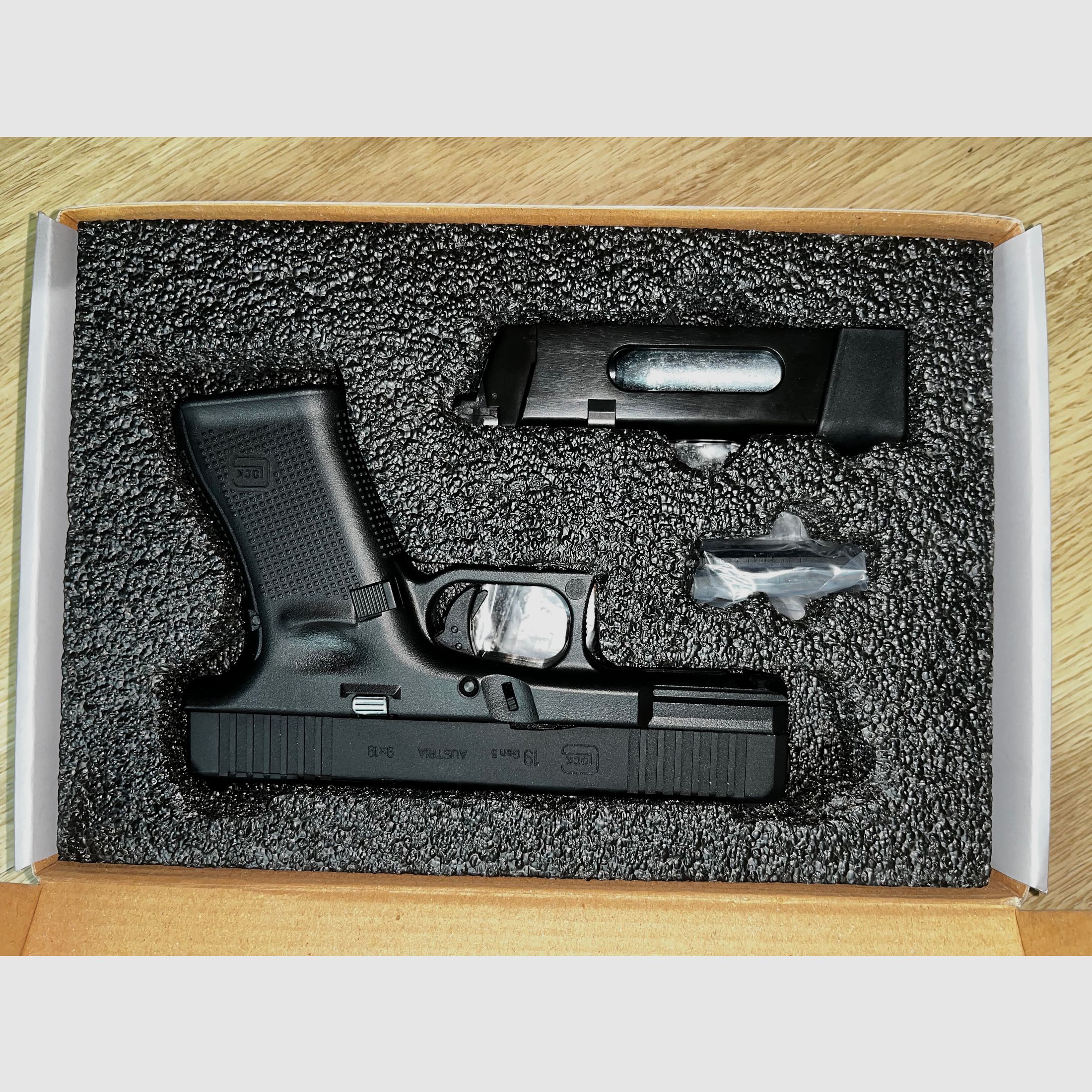 Glock 19 Gen 5 CO2 Luftpistole 4,5 BB