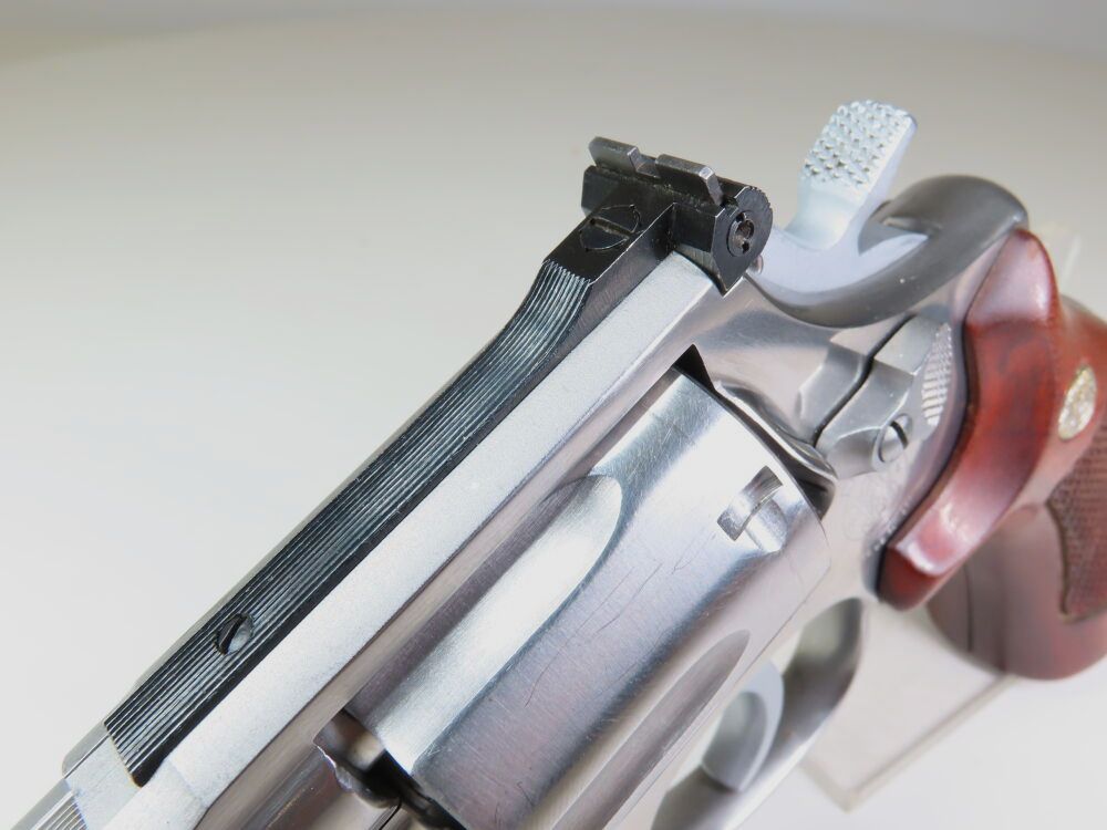 Smith & Wesson 686 in 6 inches