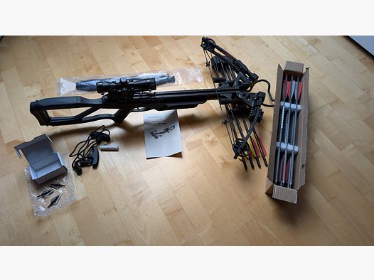Man Kung 185 lbs Compound Armbrust neuwertig mit viel Zubehör und Jagdspitzen