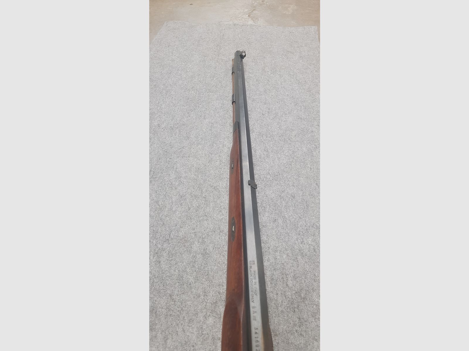 Vorderlader Great Plains Hawken Perkussions Rifle im Kaliber .45 Gewehr mit Diopter
