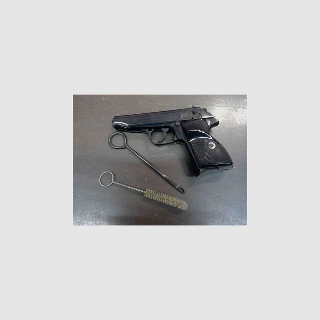 Pistole Hege AP66 im Kaliber 7