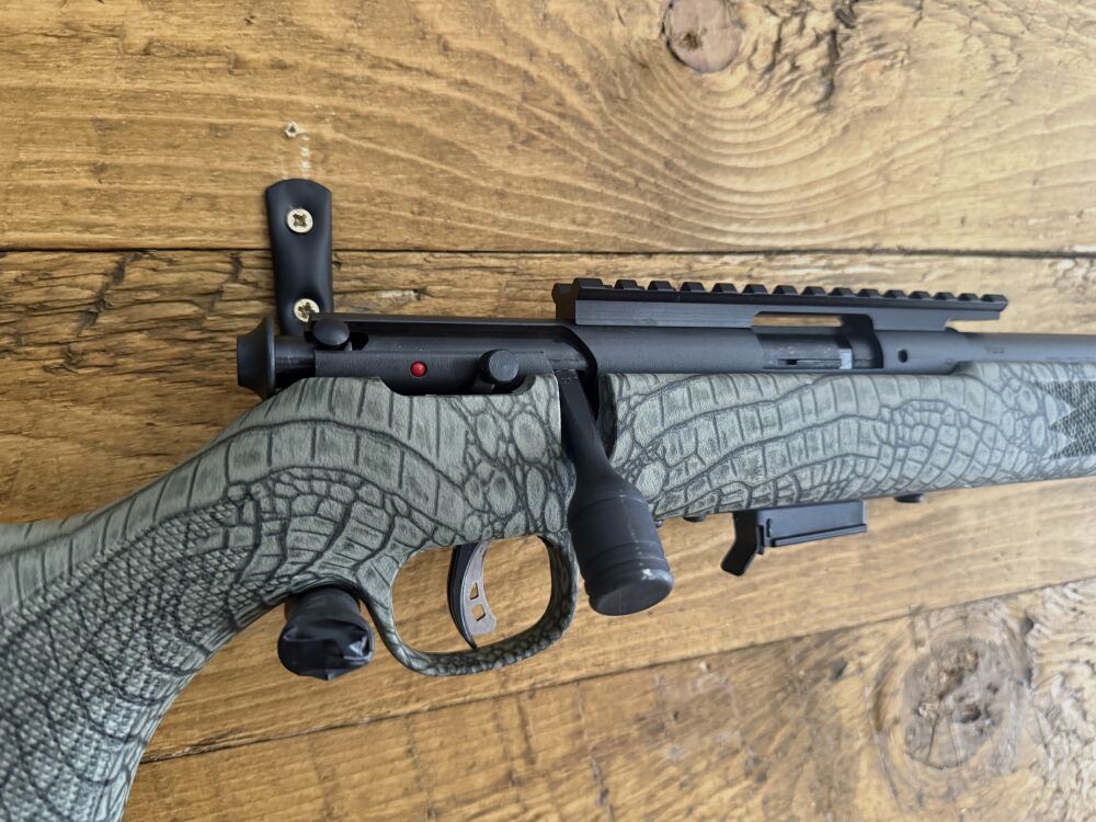 Savage 93 FV-SR CAMO .22WinMag