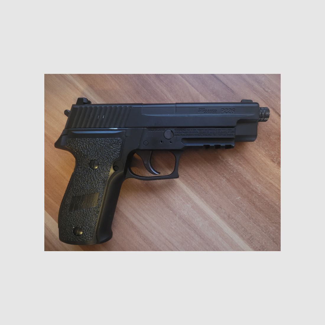 Co2 Pistole Sig Sauer P226 Mk25 Navy - 4,5mm Diabolo oder BB - Blowback - Vollmetall