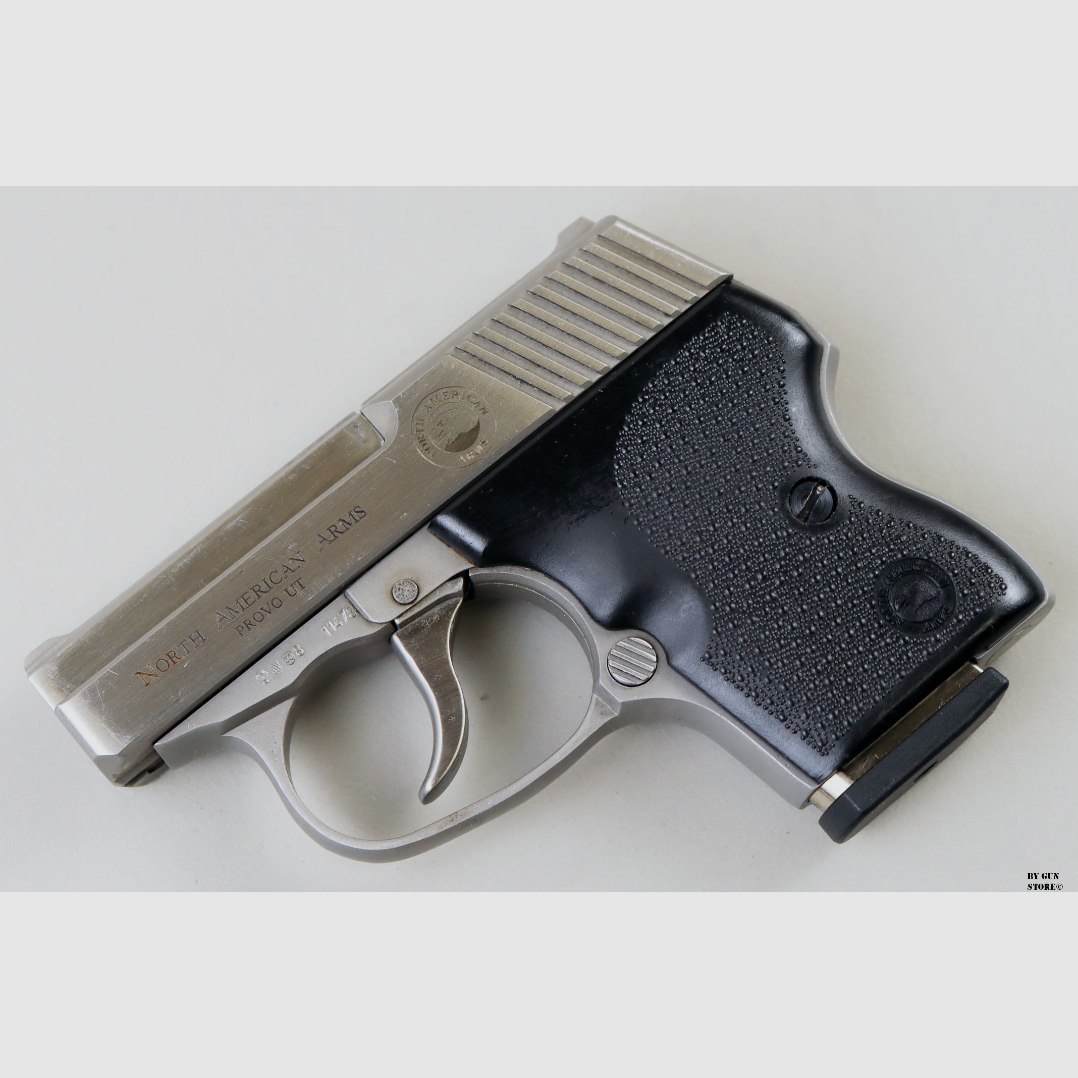 Pistola North American Arms mod. 32 Guardian cal. 7,65 mm matr. AA13641, immagine 2 di 10