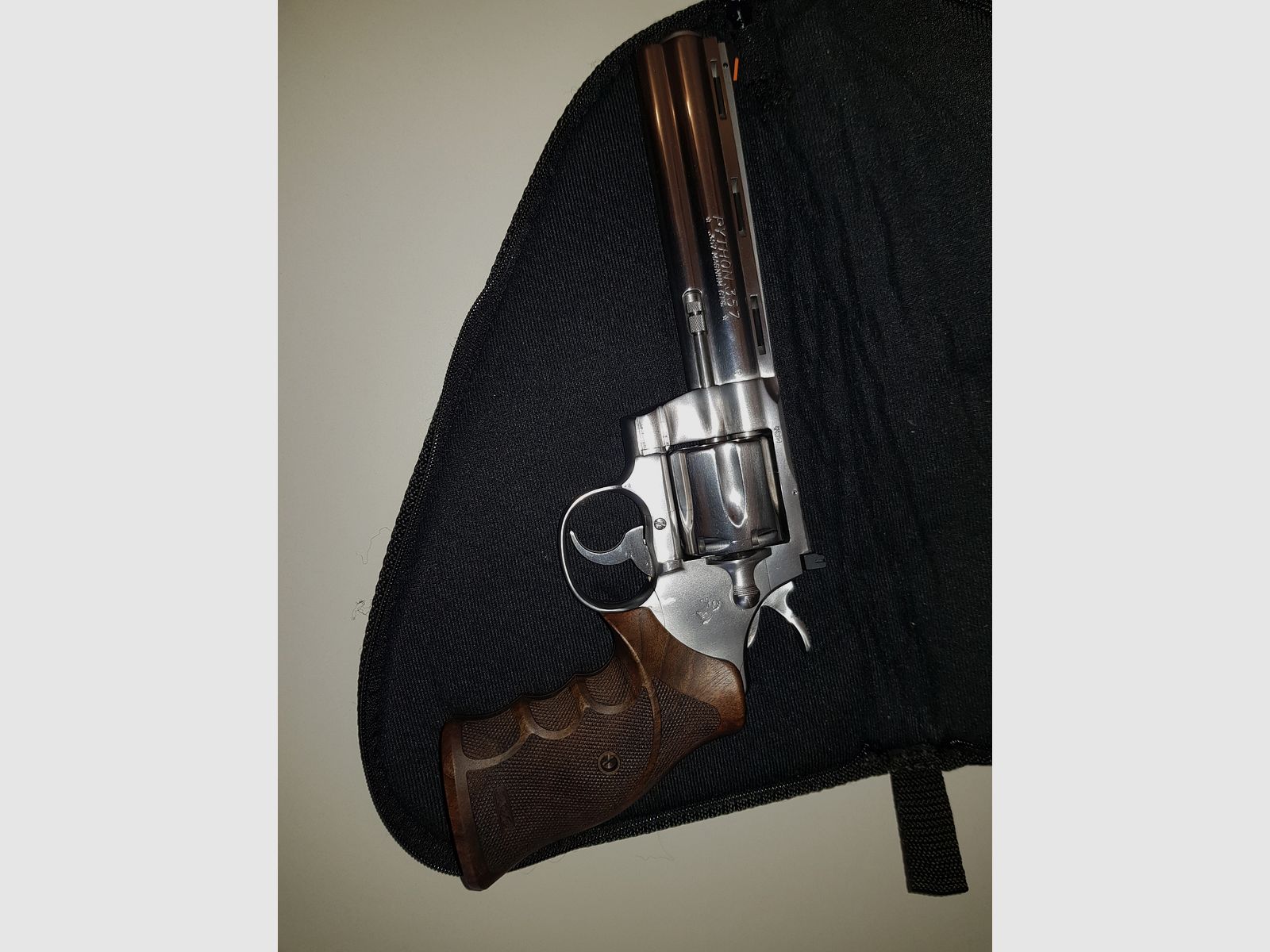Colt Python .357Mag, 6 Zoll, Stainless