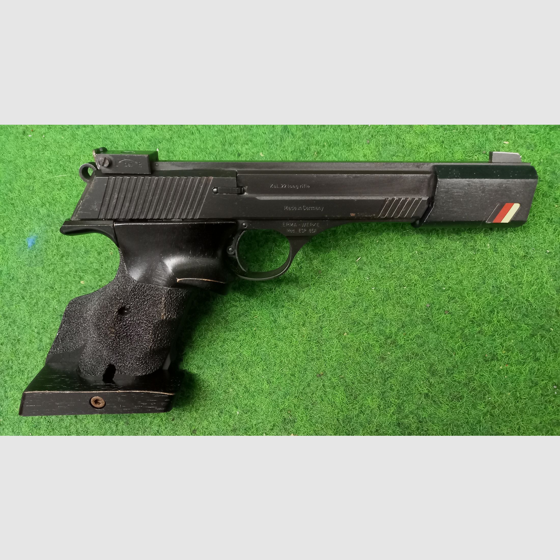  Erma ESP 85 Edition Germania in het kaliber .22Lr.