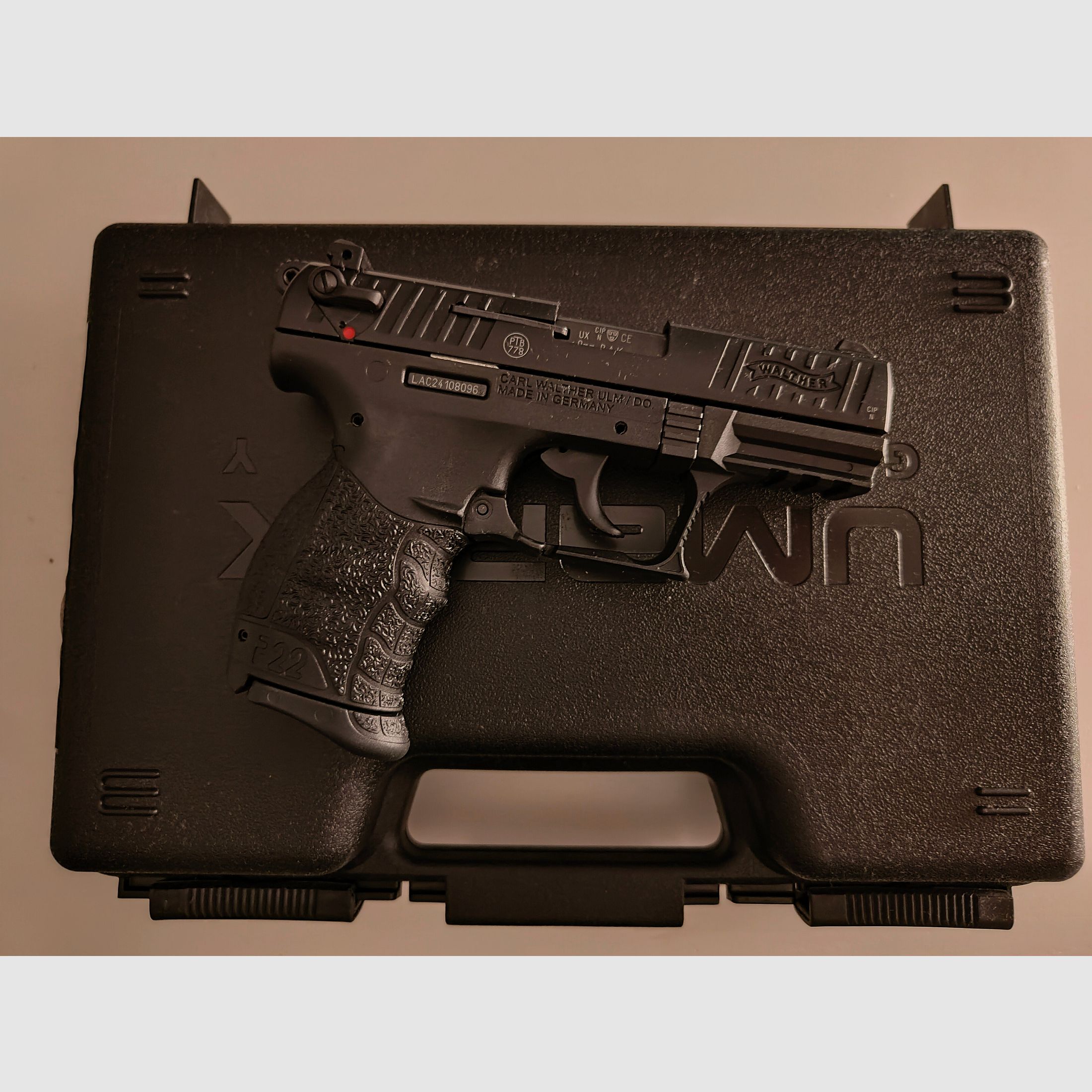 Schreckschusspistole Walther P22Q, neuwertig, Garantie + Rechnung, 9mm PAK!