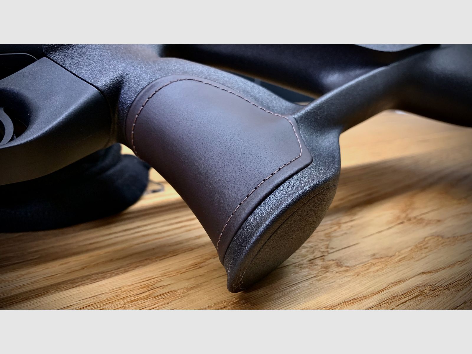 Blaser R8 Ultimate Silence Leder /.308 Win / 42cm LL / inkl. Swarovski Z8i 2-16x50 SR und BSM