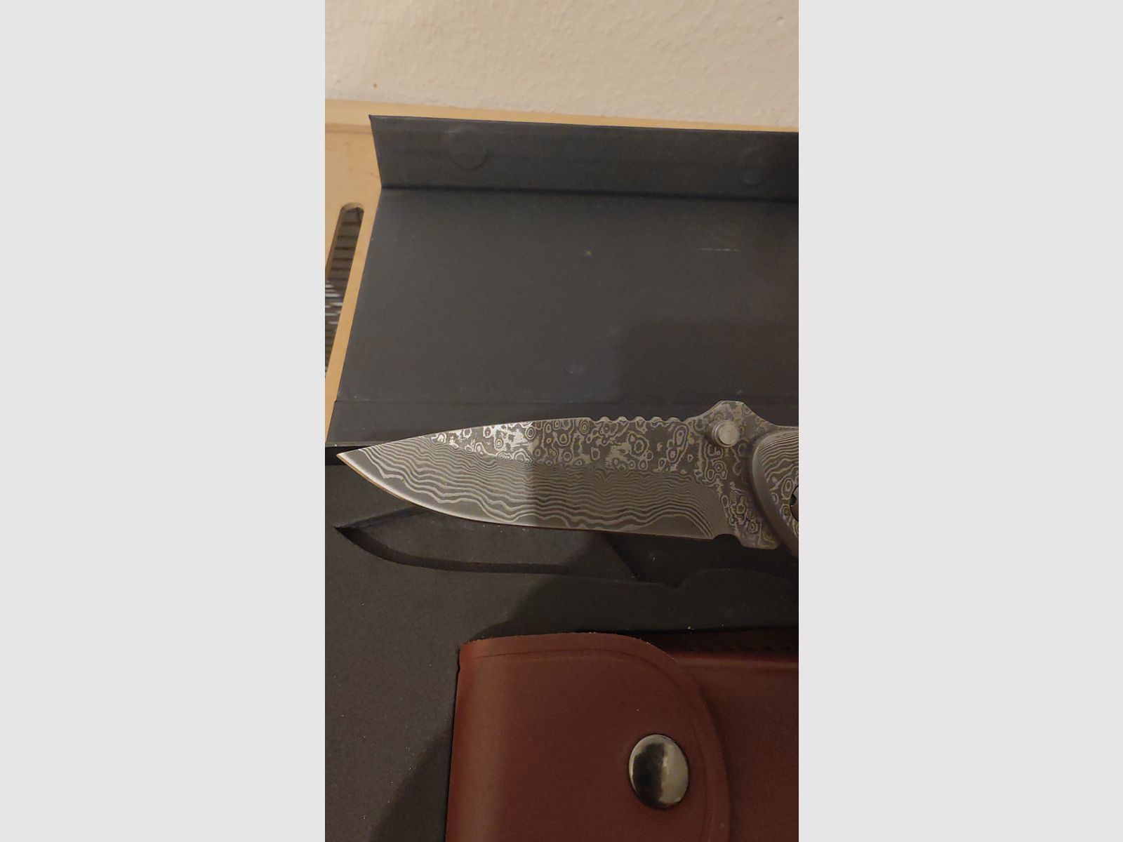 Damastmesser, klappbar, Holzgriff, Lederscheide, Bild 5 von 5