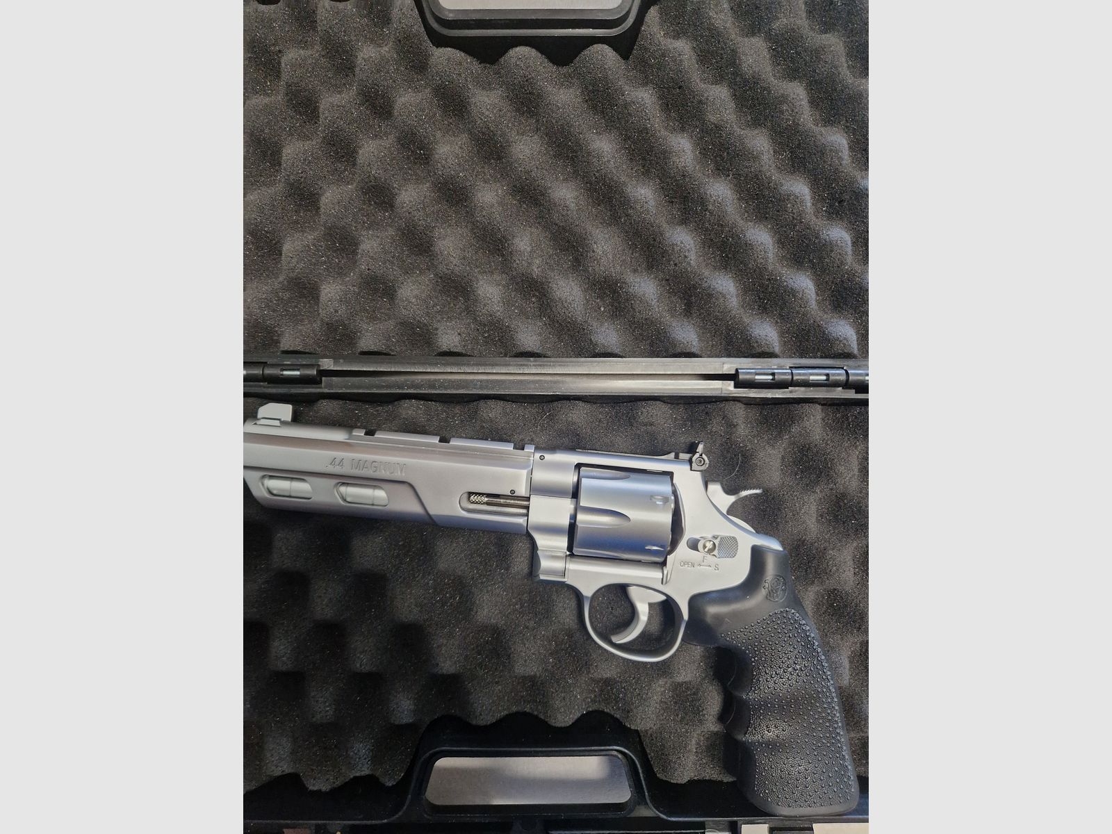Smith & Wesson 629 Competitor 6" Co2 Revolver 