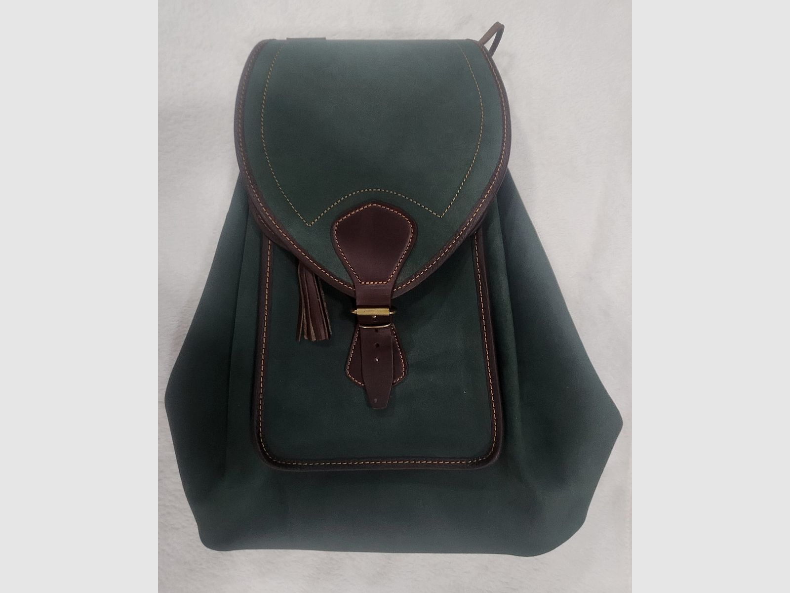 Rucksack aus Leder und Veloursleder, Bild 1 von 2