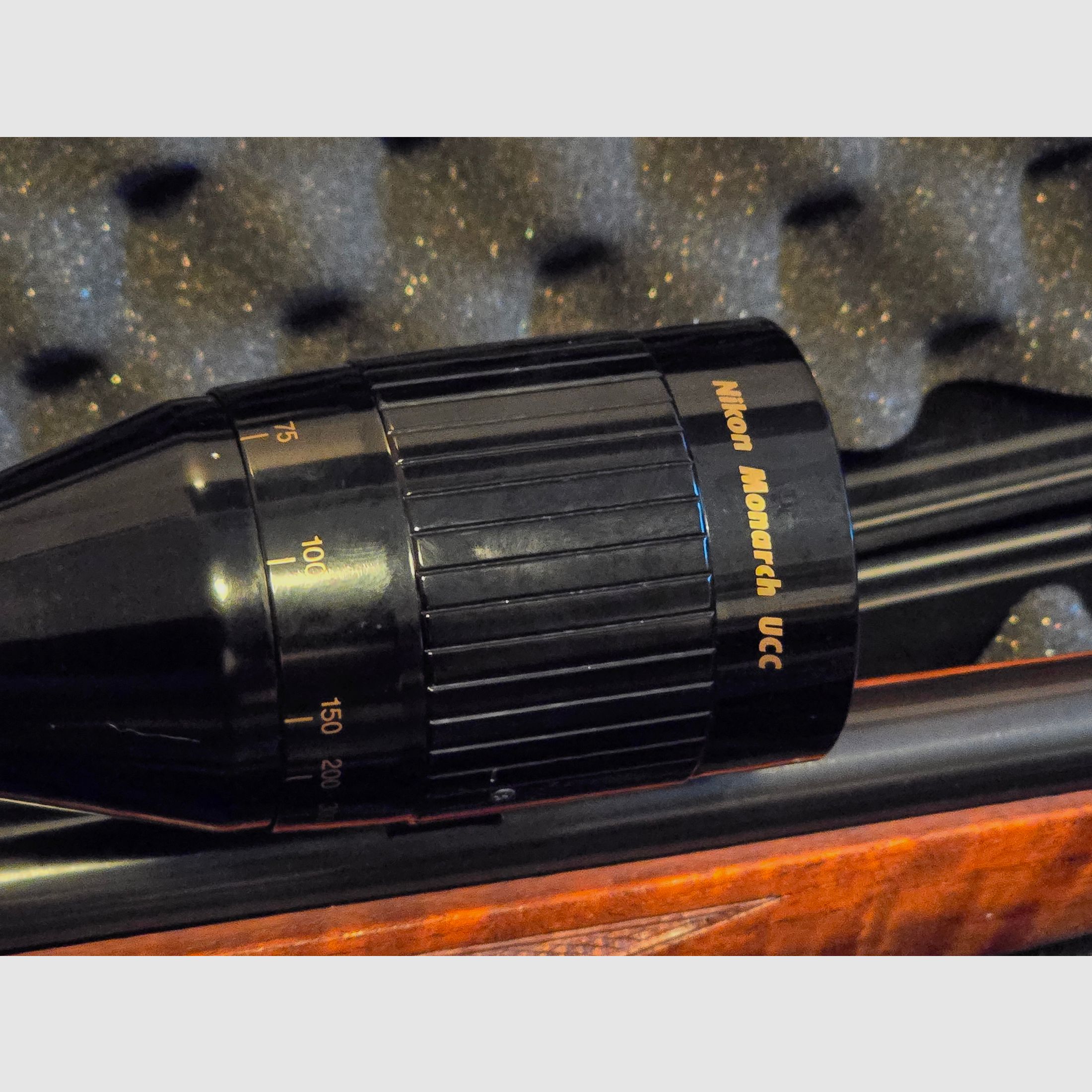 Krico Kleinkaliberbüchse .22lr mit ZF 3,3-10x52