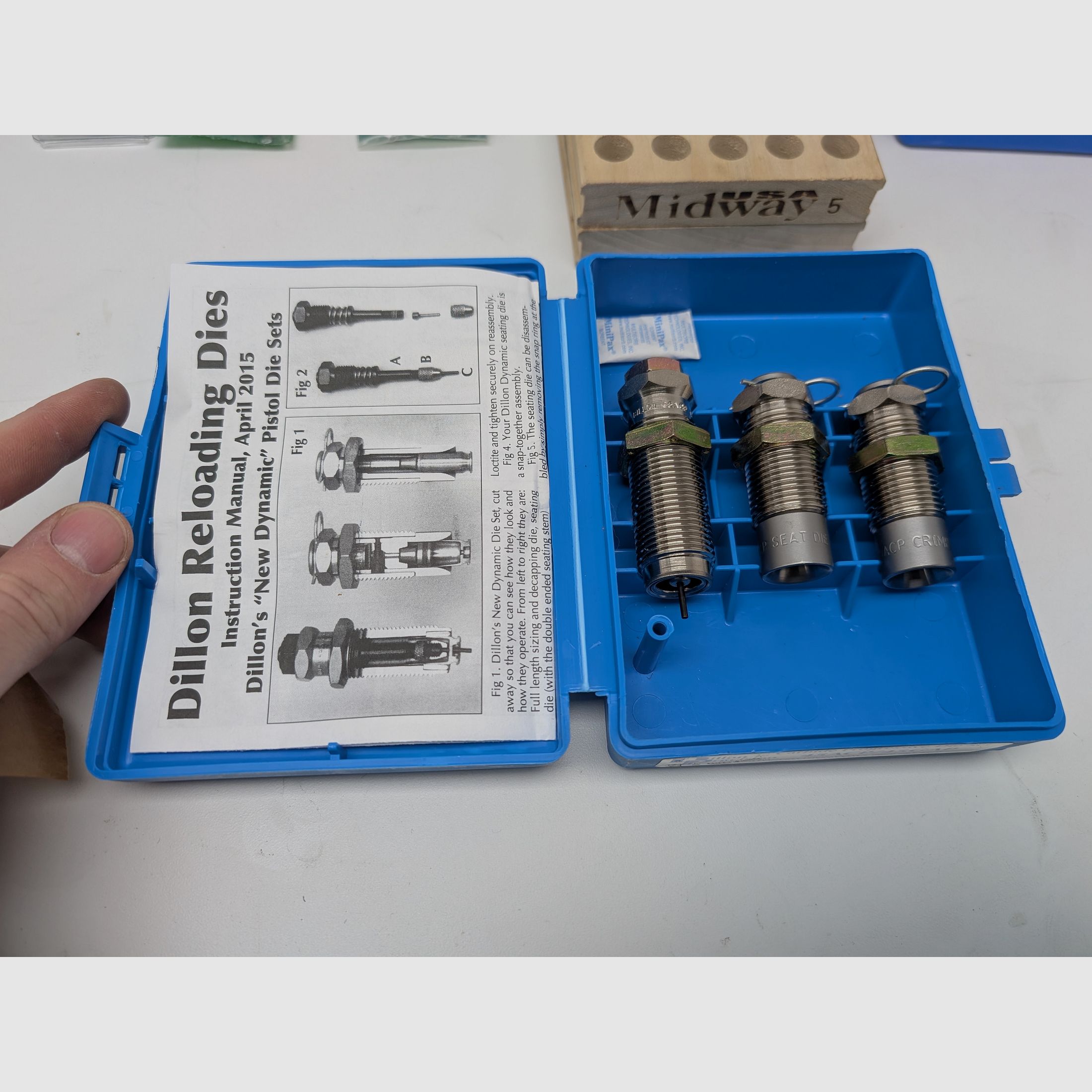 Zestaw matryc Dillon 45 ACP nowy i nieużywany