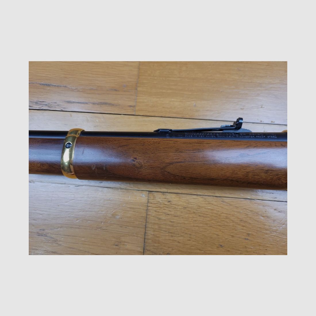 Belle Winchester commémorative – « Little Big Horn » – seulement 11000 produites – Boite d&rsquo;origine – 44-40 Win – État parfait, image 6 sur 23