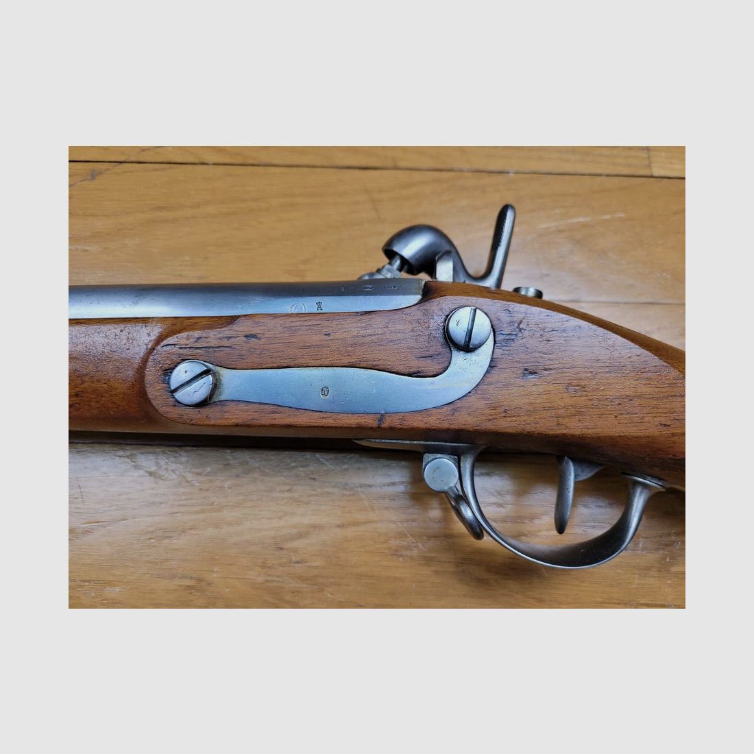 Schöner Voltigeur-Gewehr 1822 Tbis – Königliche Manufaktur Saint-Etienne 1830 – Umgebaut T in Tulle dann Bis in Tulle ebenfalls – Perfekt homogen – Bajonett – Hervorragender Zustand!, Bild 18 von 32