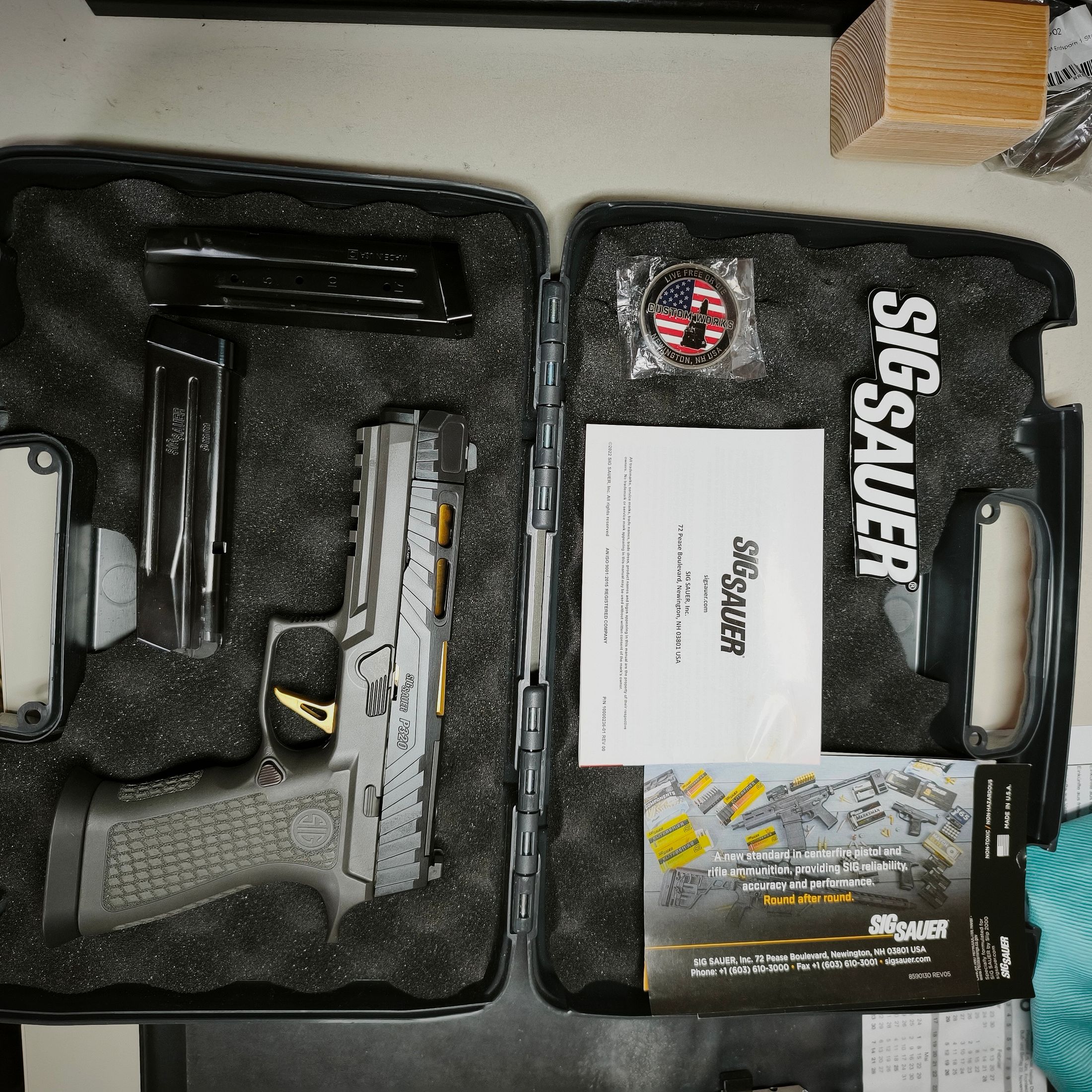 Sig Sauer P320 Spectre COMP pistool met rode stip Romeo
