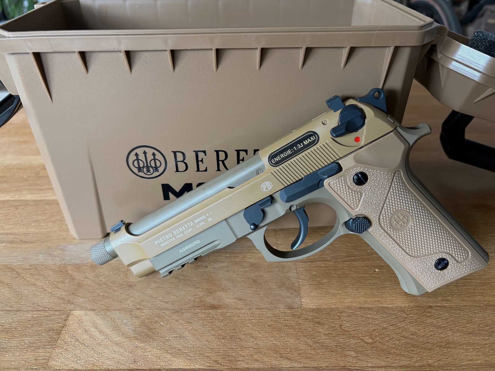 Airsoft Beretta M9 A3 FDE limited set