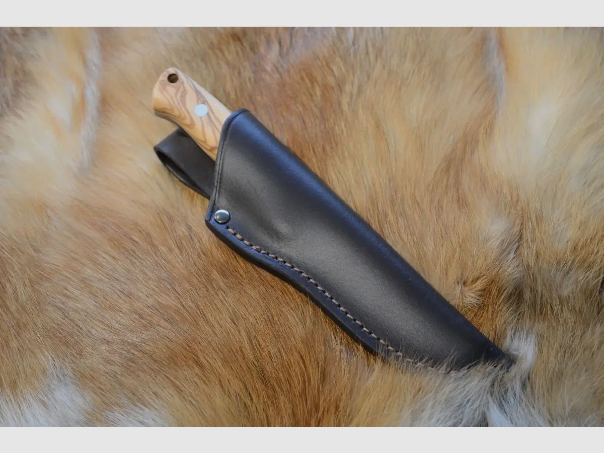 Couteau de chasse Alljagd avec poignées en bois d'olivier