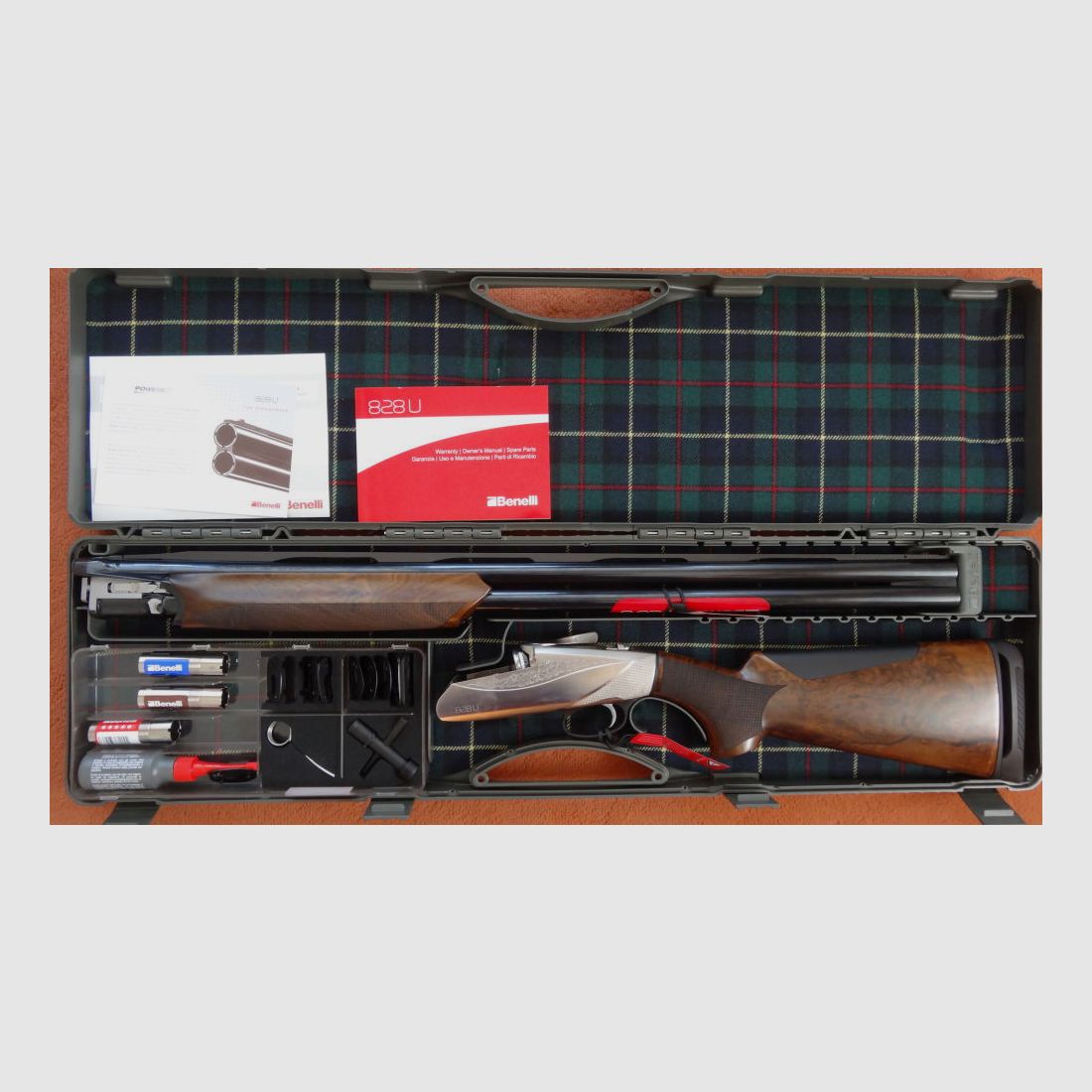 Benelli over-and-under shotgun: Benelli 828U-Silver-Cal. 12/76