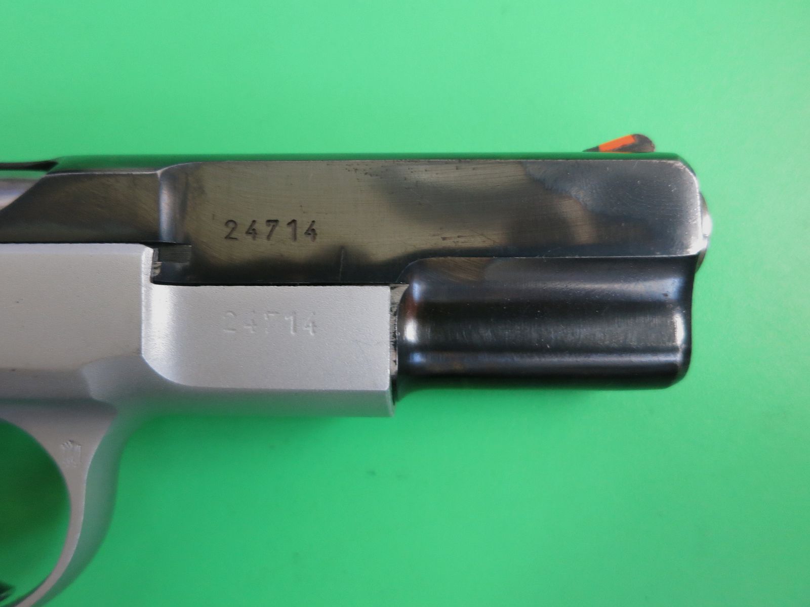 Brünner CZ75 DUO TONE o ČZ 75 (Česká zbrojovka), semiautomatica. Pistola auto caricatore calibro 9 × 19 mm       #28