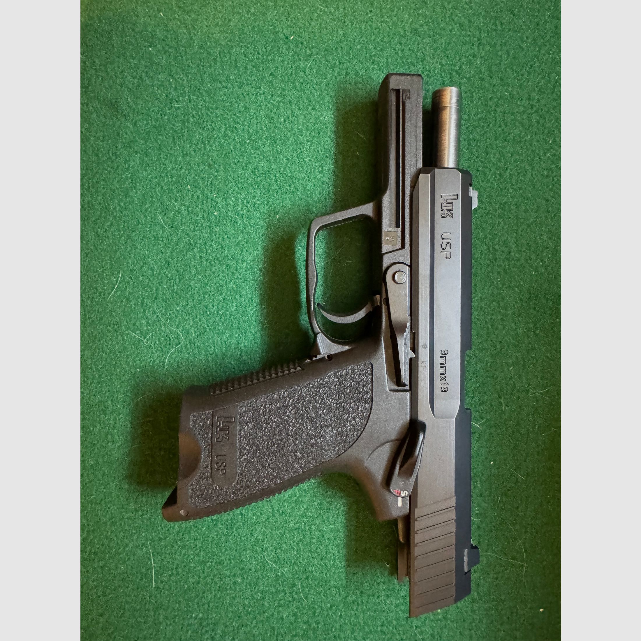 Heckler & Koch USP 9mm Luger (HK, H&K)
