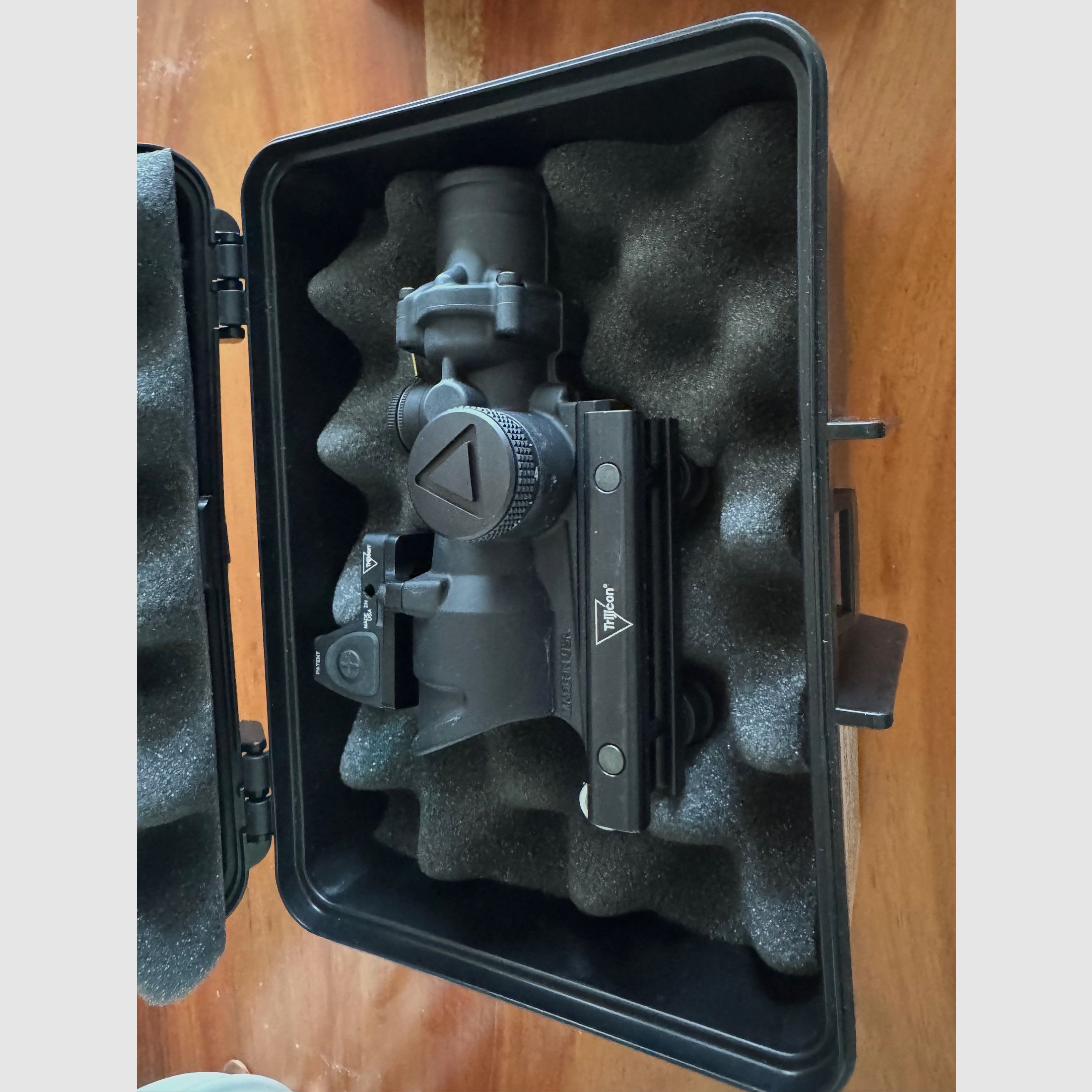 Trijicon ACOG 4x32 LED (.223 Reticle) + RMR Type 2 (3.25 MOA) – ABSOLUT NOWY I NIGDY NIE UŻYWANY w OVP