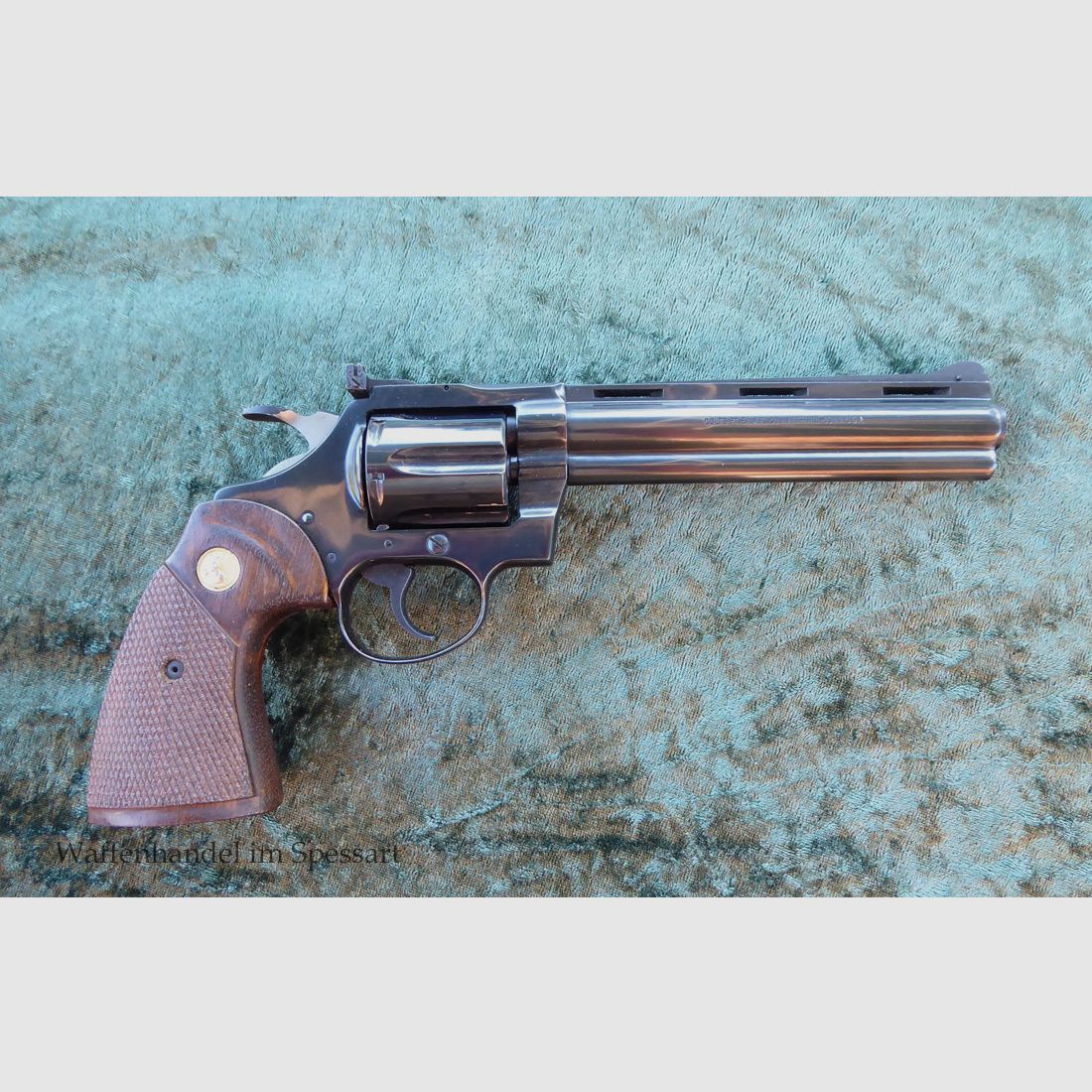 Revolver Colt Diamountback