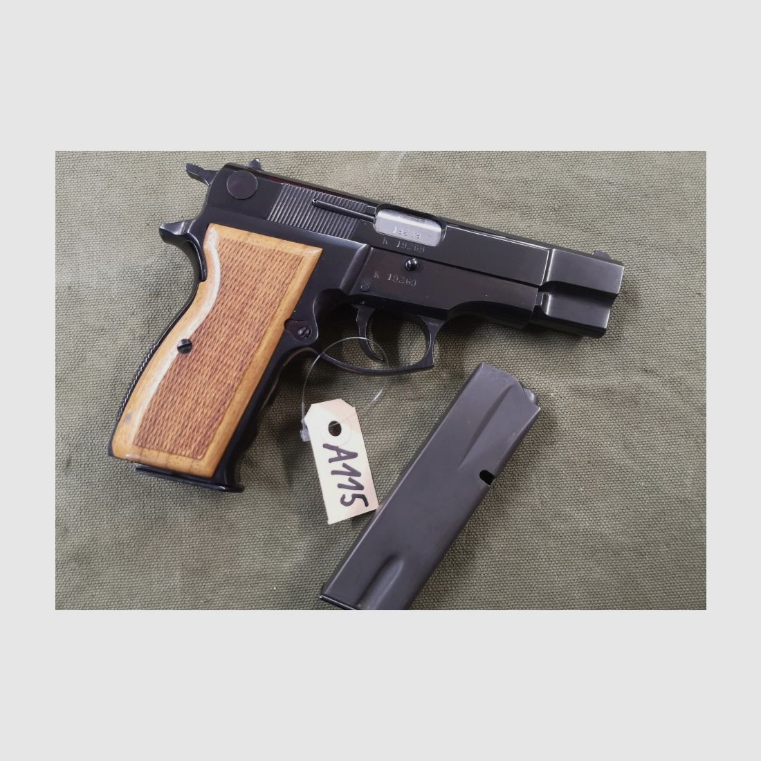 LUGER M90 Selbstladepistole  GANZSTAHL "Sammlerstück"