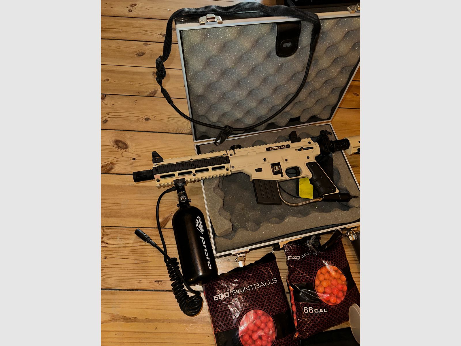 Tippmann Sierra One Tactical Paintball Markierer Kaliber .68 desert/tan