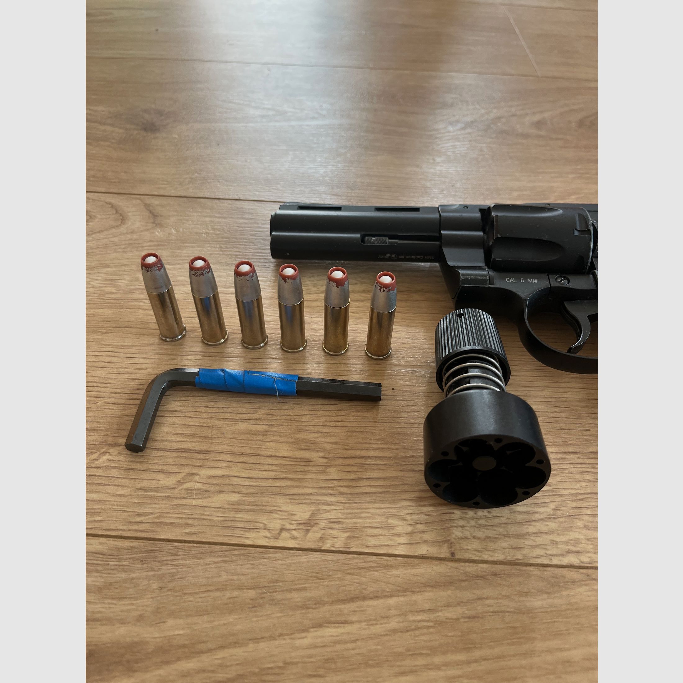 KWC .357 Python 4 inch Revolver Full Metal CO2 6mm