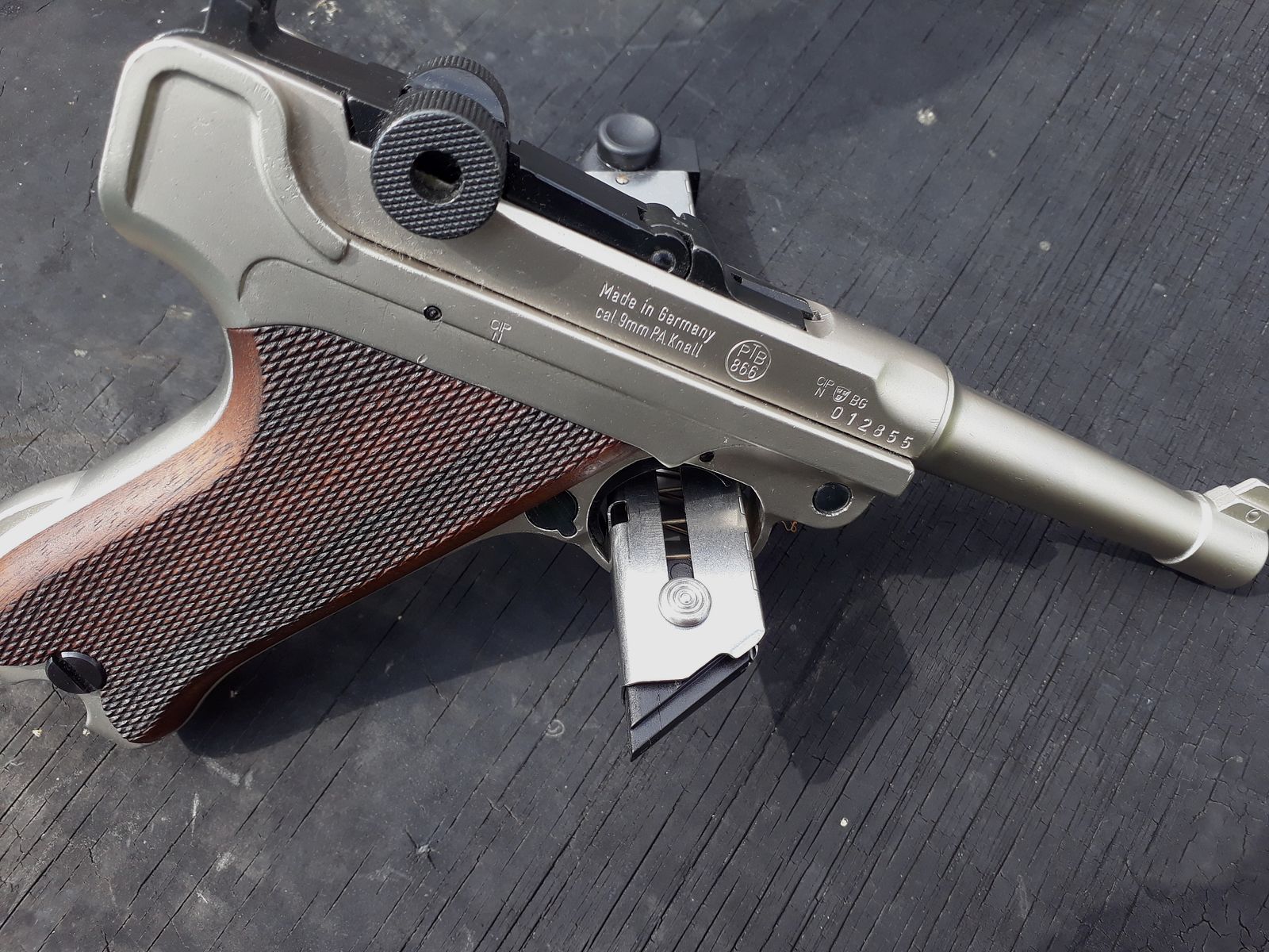 ME Modell P08 Parabellum Nickel, selten.