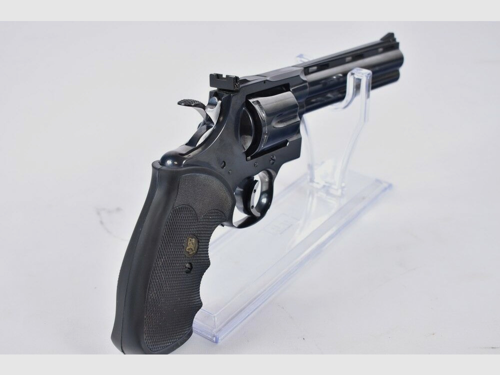 Colt	 Python