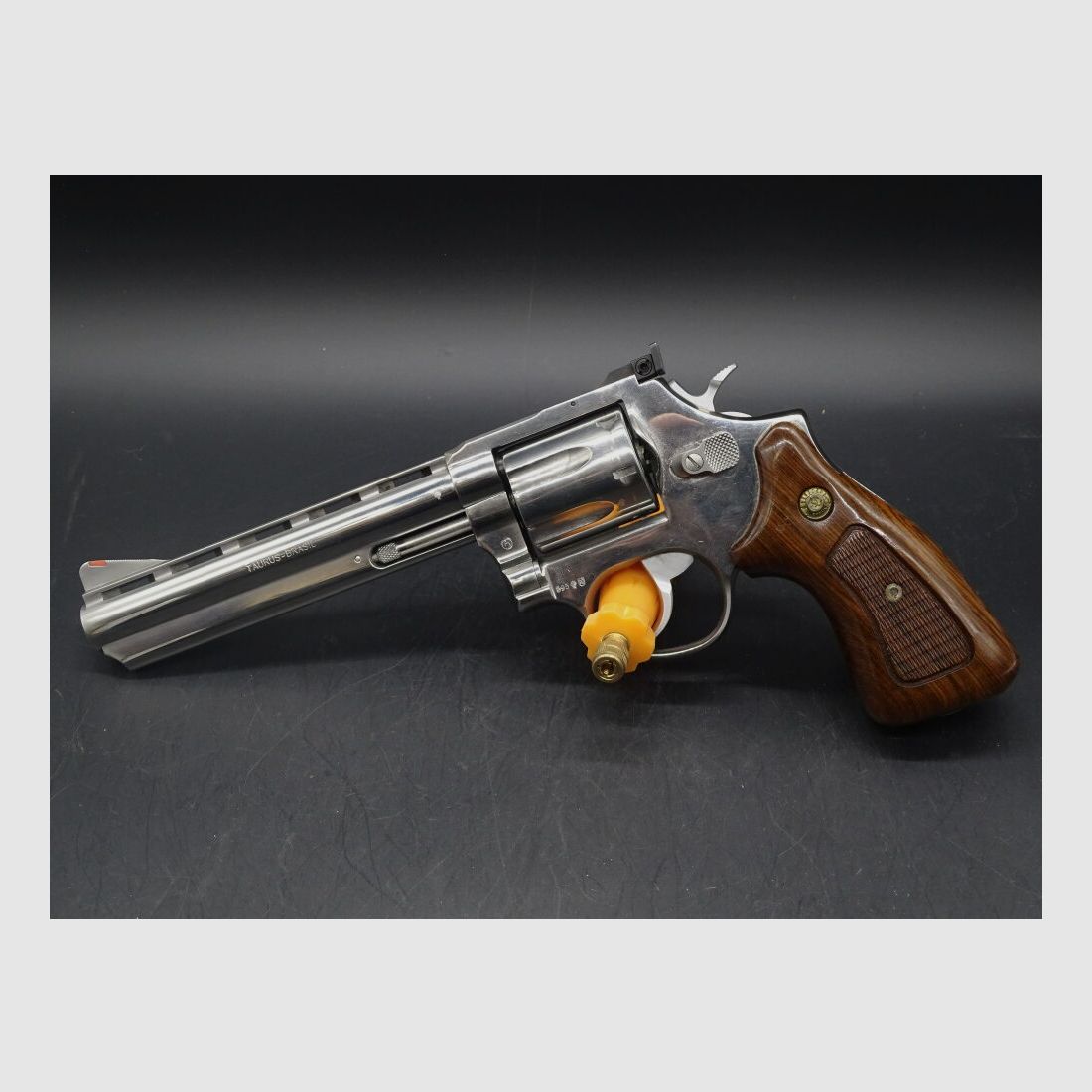 Taurus Stainless Revolver 6" Kaliber .357 Magnum